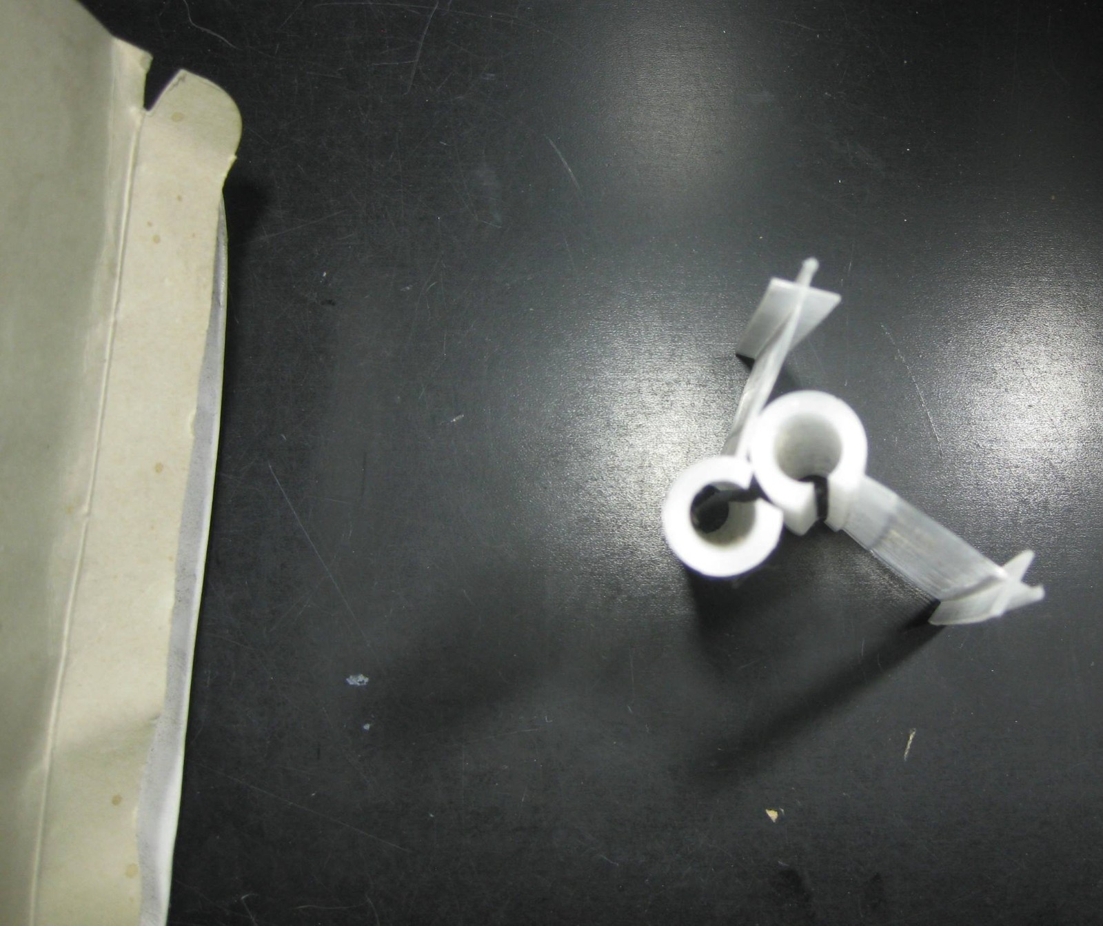 1-1/2" J Hook Plastic Fasteners for Standard Tagging Guns 5000 ct
