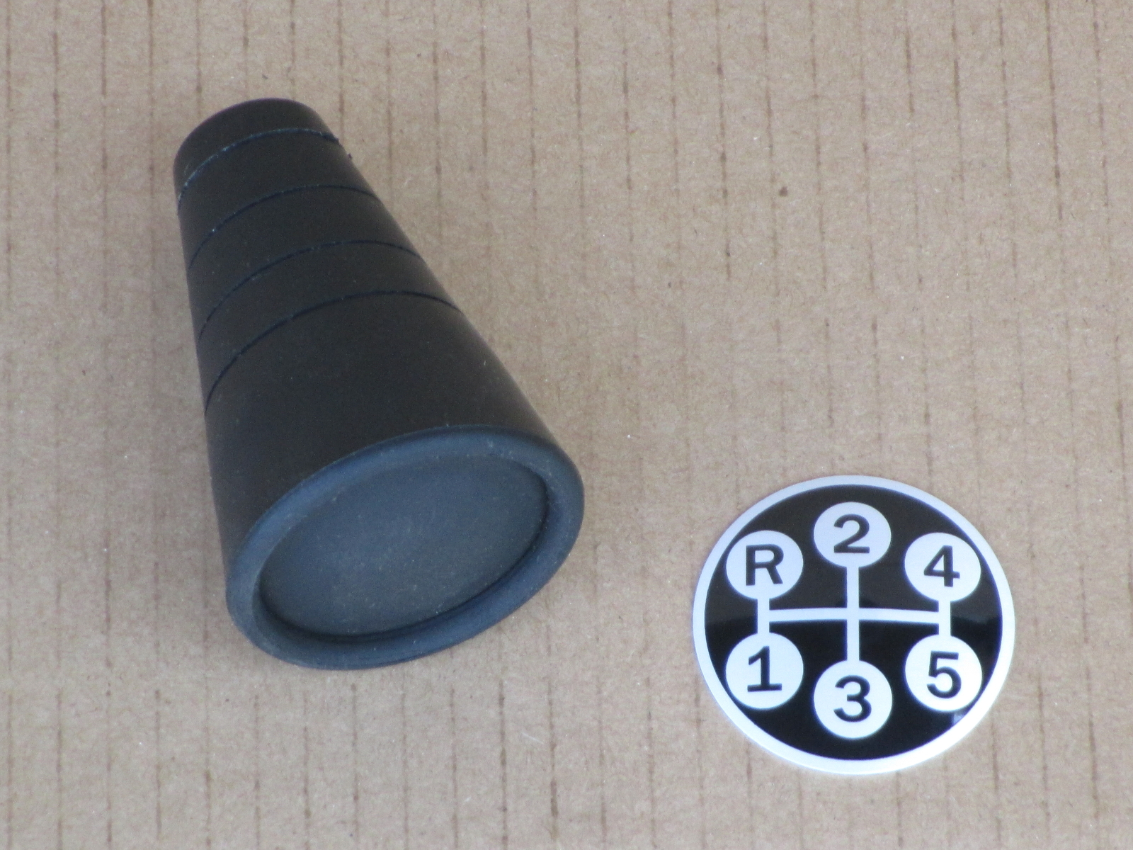 TRANSMISSION SHIFTER KNOB W/ INSERT FOR IH INTERNATIONAL TRANS 544 656 664 666