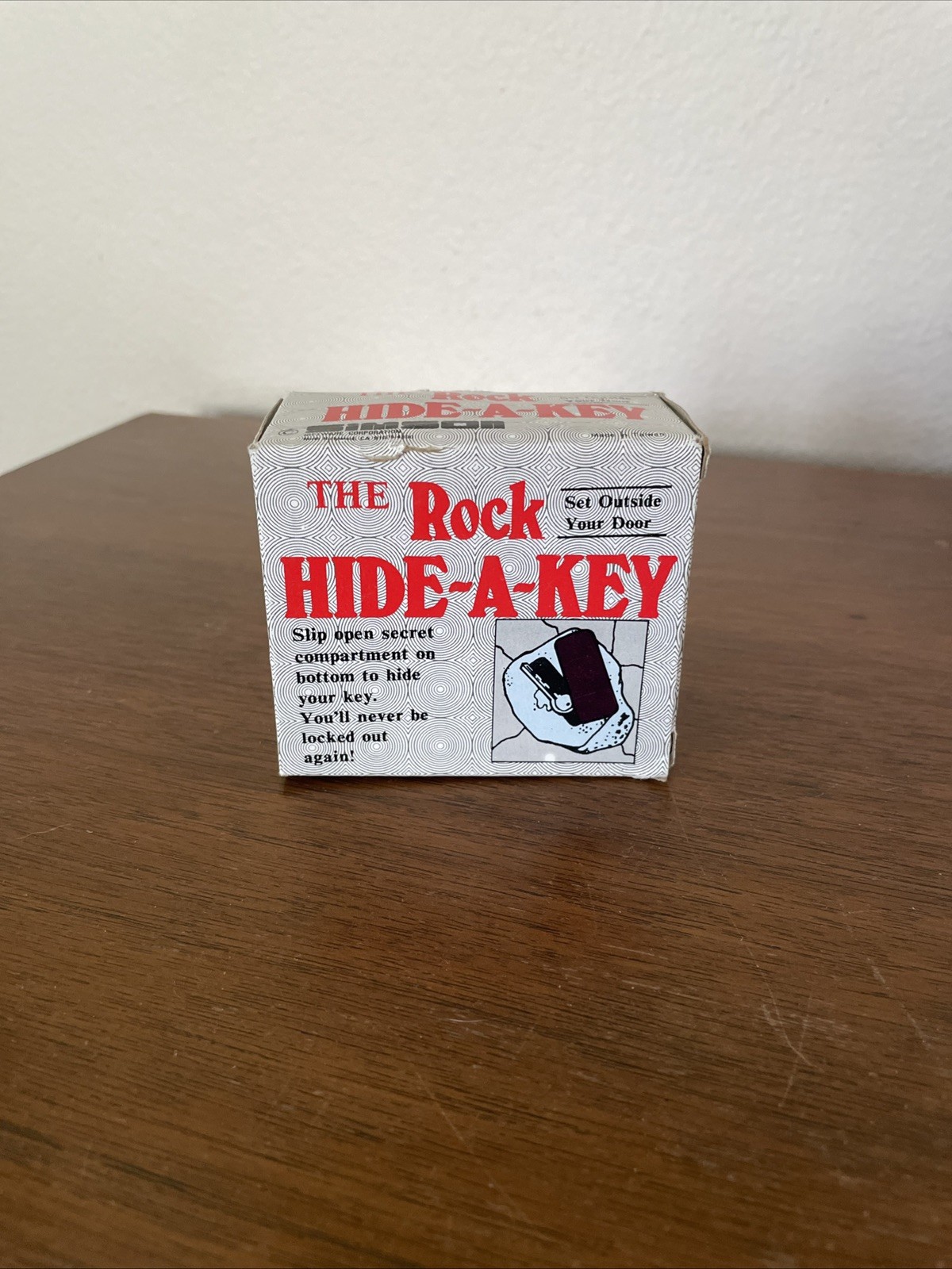 Vintage The Rock Hide a Key NIB Fake Rock Outdoor Extra Key Storage