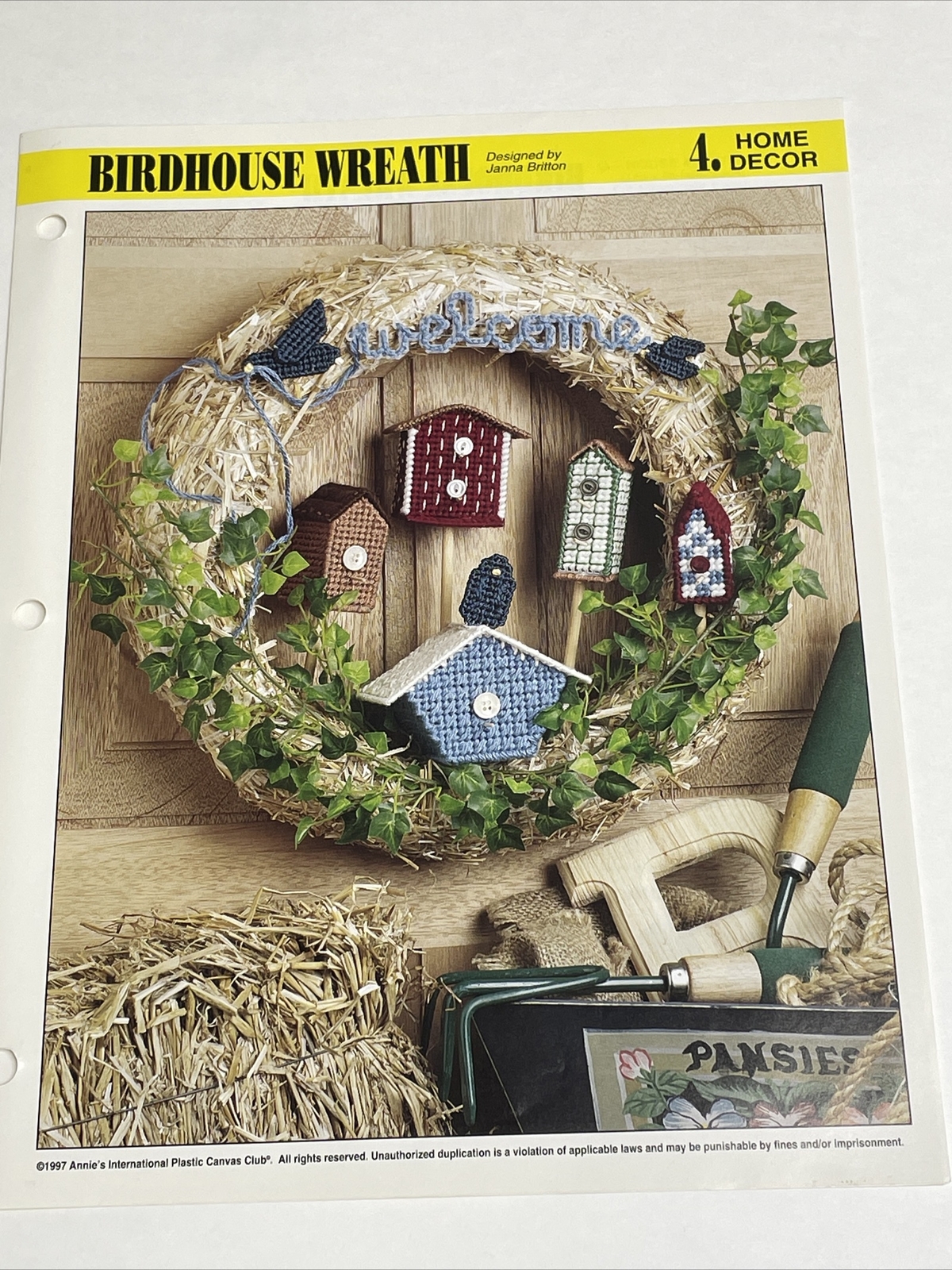 Birdhouse Wreath Annie's Plastic Canvas Pattern