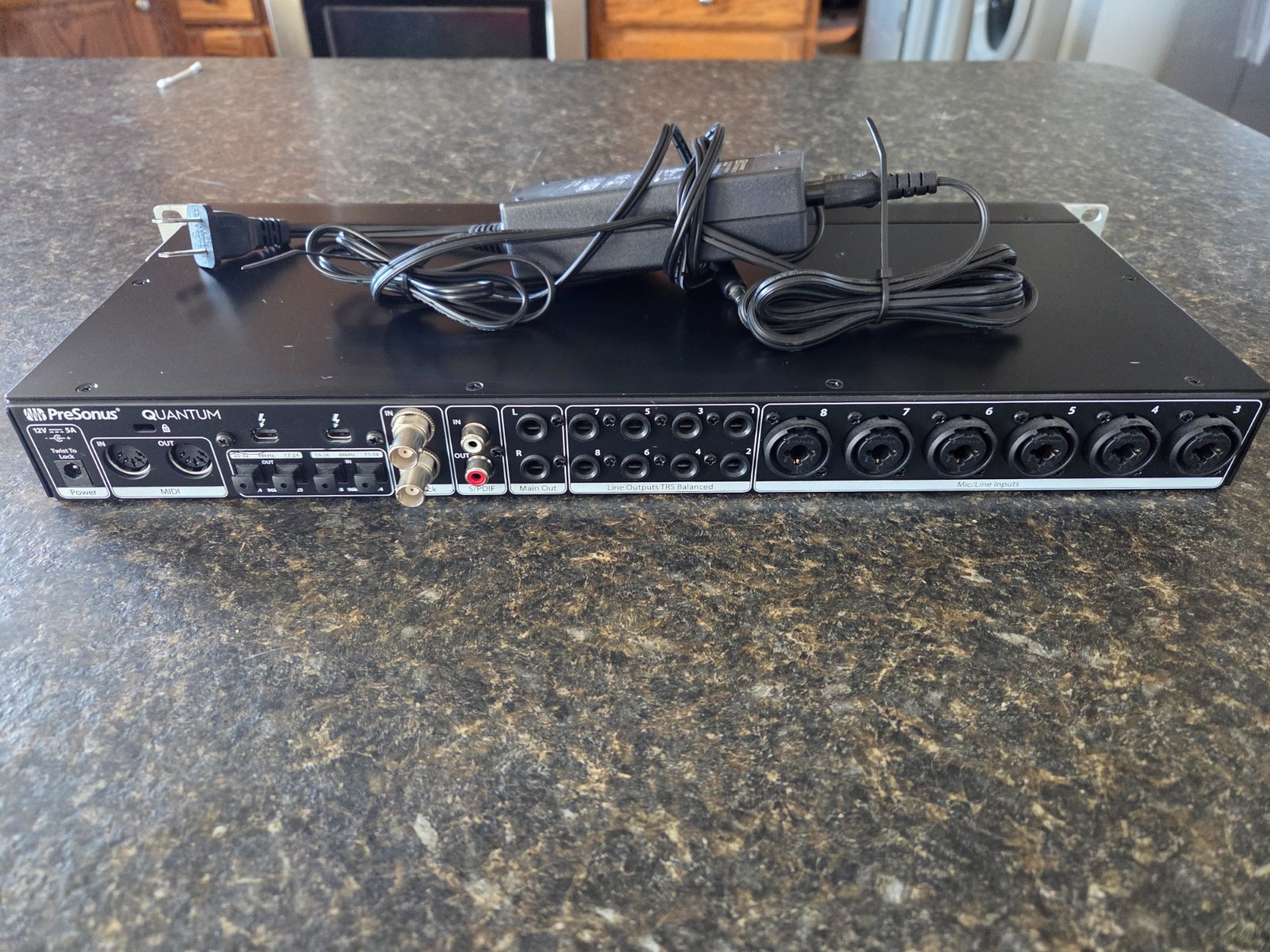 PreSonus Quantum 26x32 Thunderbolt 2 Audio Interface