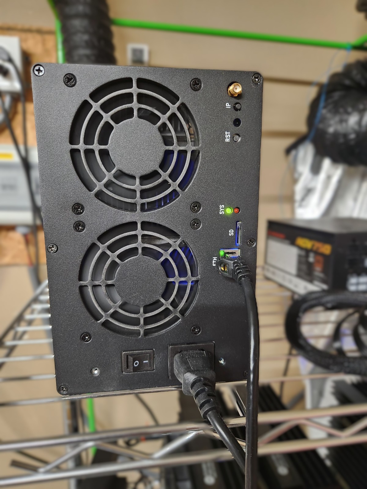 Goldshell AL-BOX II Plus 1TH/s Blake3 ALPH Miner w/ Internal PSU – Tested