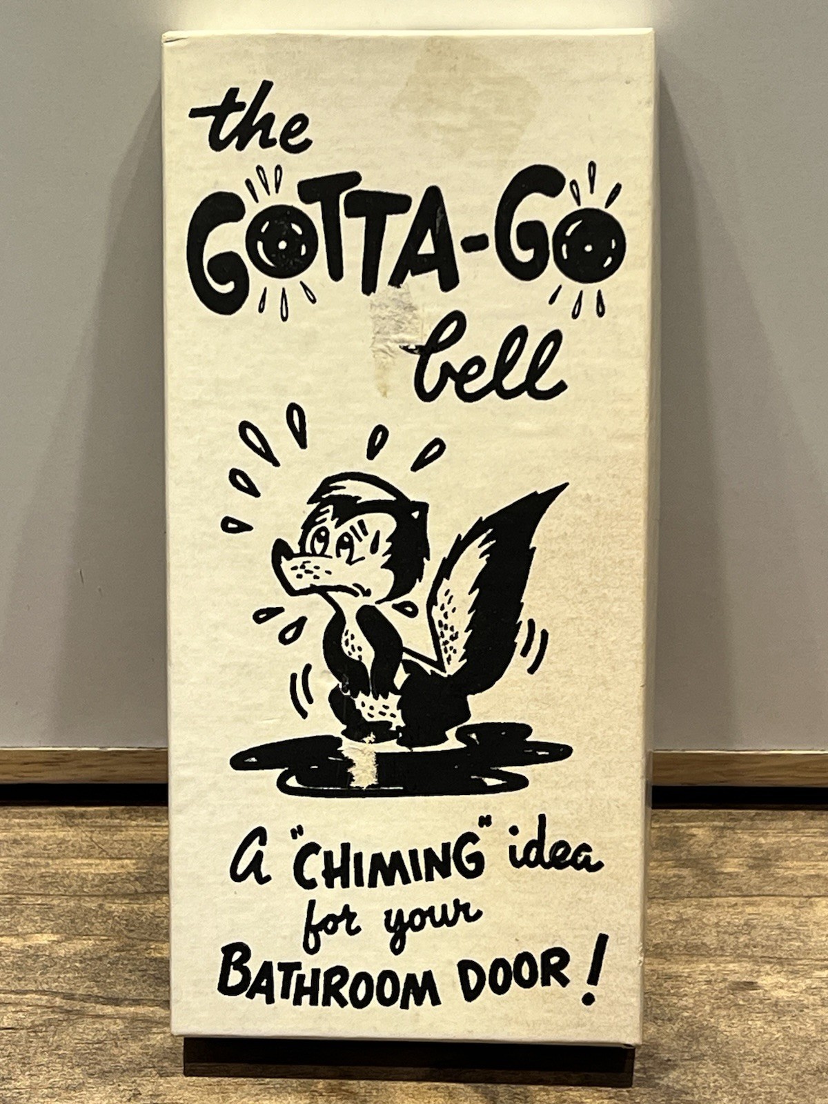 Vintage Novelty Gift Gag “The Gotta-Go Bell” Bathroom Door Hanging Plaque W/ Box