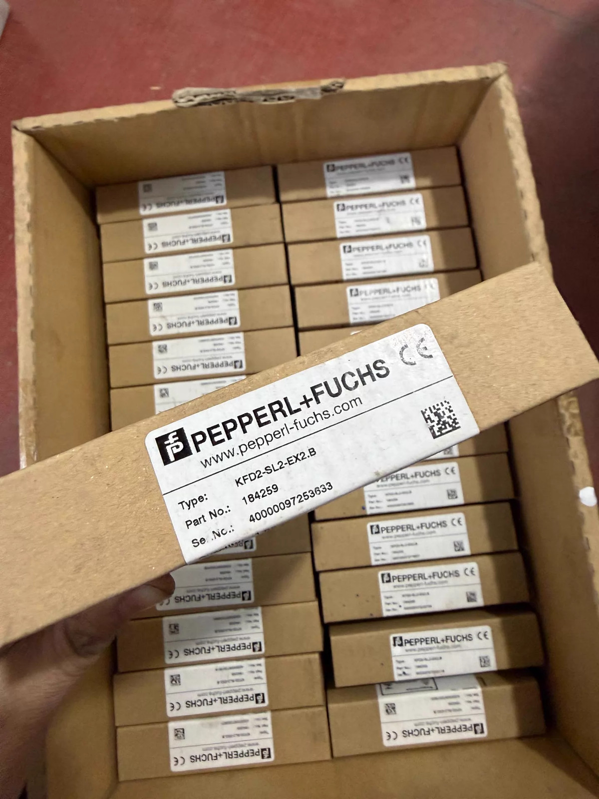 1PCS NEW IN BOX PEPPERL+FUCHS KFD2-SL2-EX2.B 184259 MODULE Safety barrier
