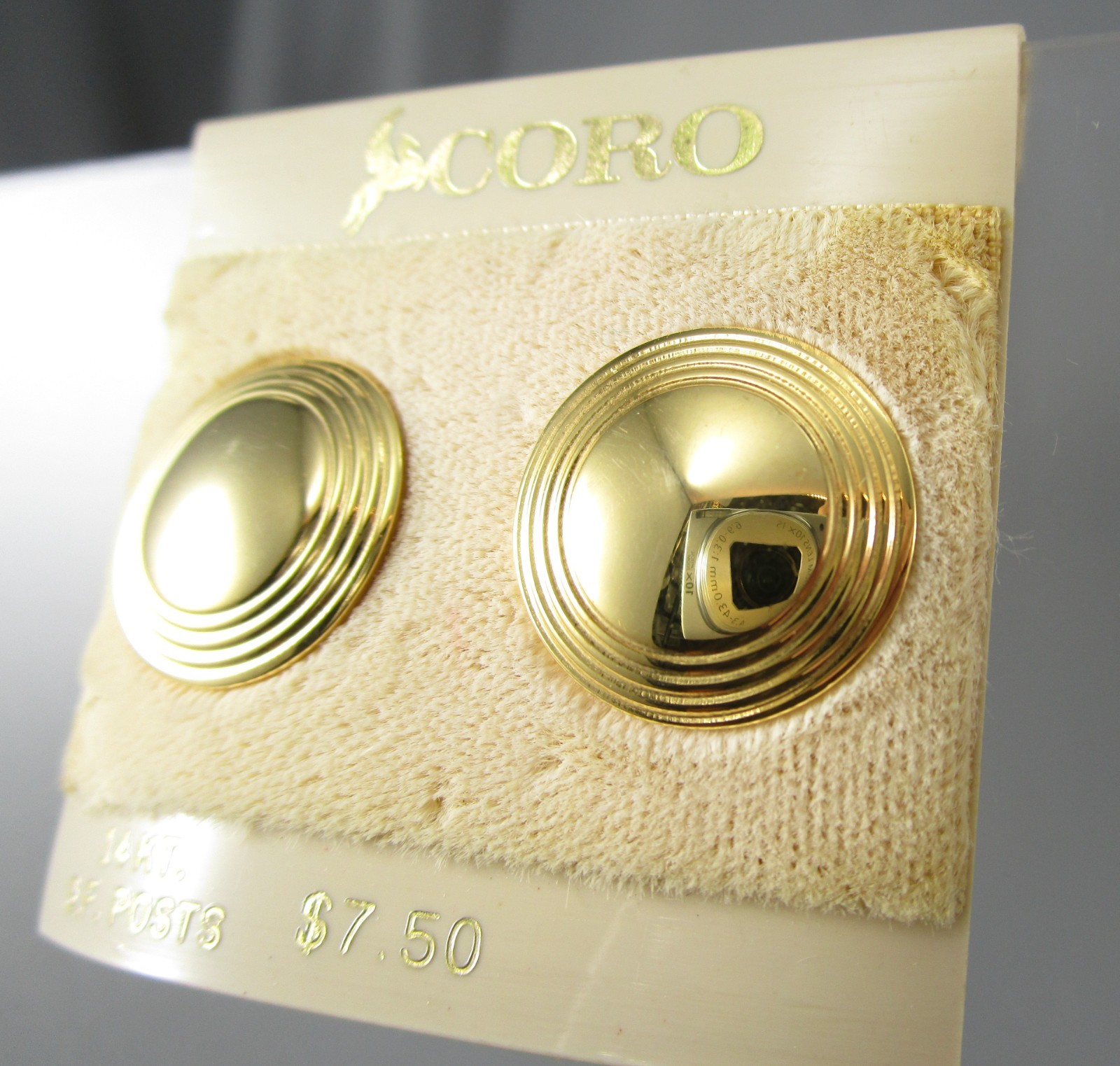NOS Vintage CORO Gold Tone Metal Round Pierced 14k GF Post Earrings 158U