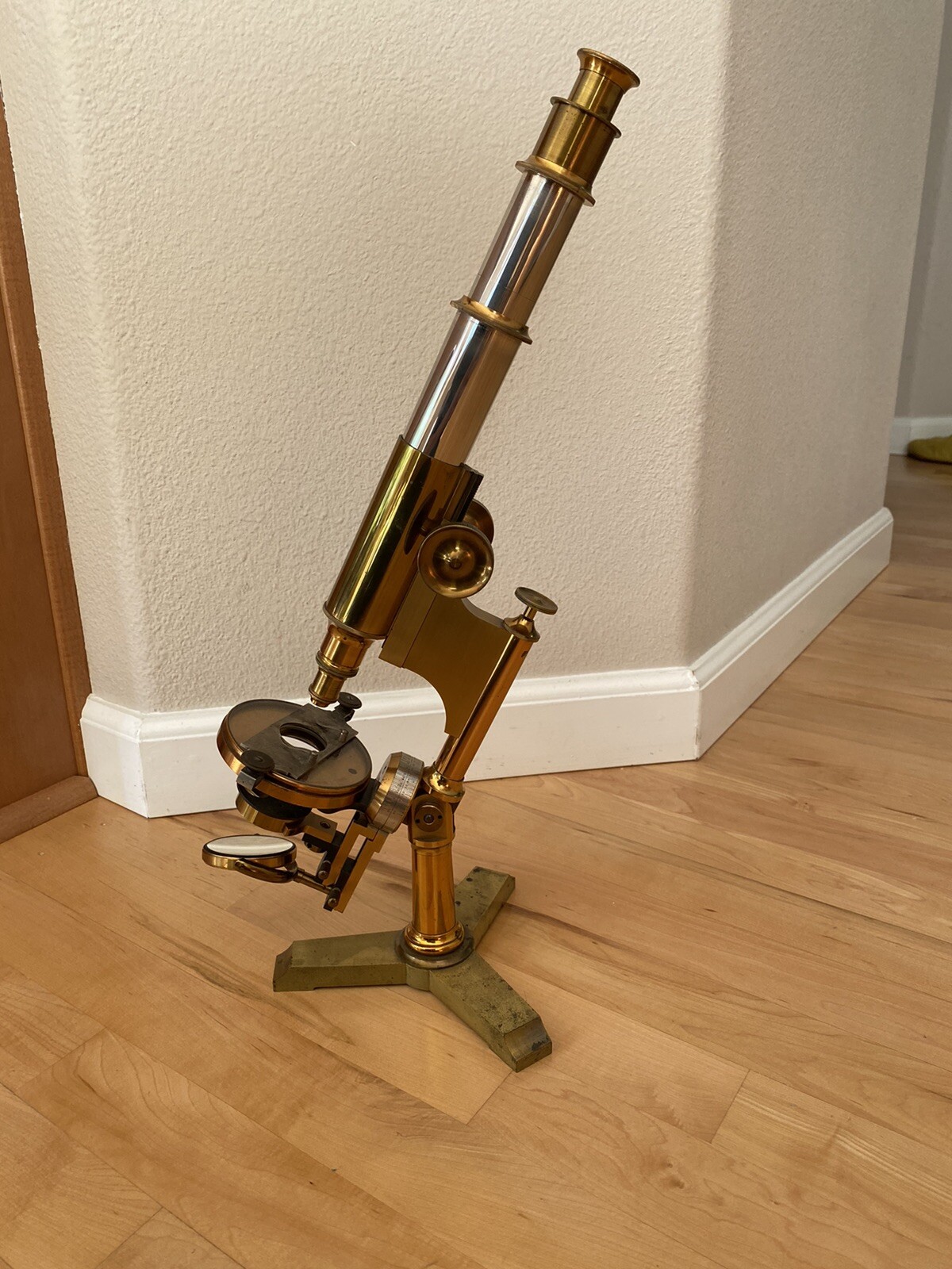 Bausch & Lomb The Model Universal Monocular Microscope