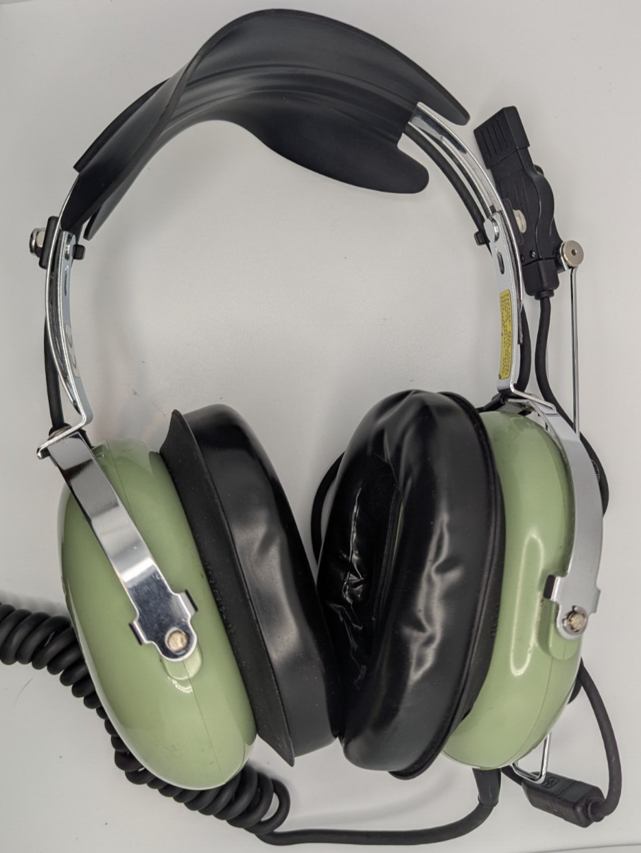 David Clark Model H10-76 Pilot Aviation Headset