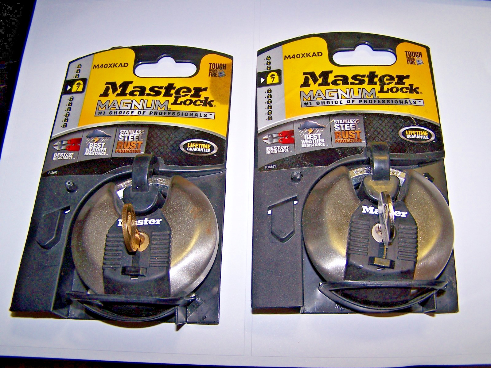 Master Lock M40XKAD Magnum Heavy Duty Stainless Steel Lot of 2 with keys;