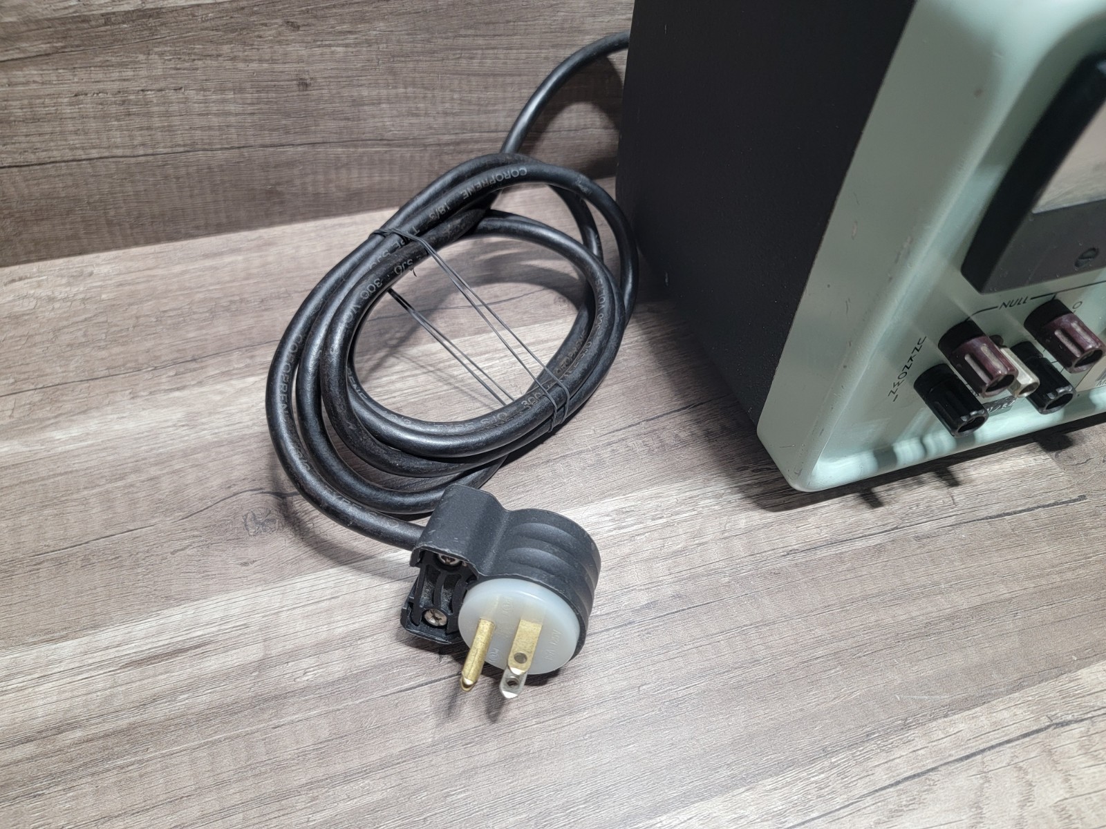 EDC VS-11N Precision DC Voltage Refrence - Electronic Development Co. READ DESC