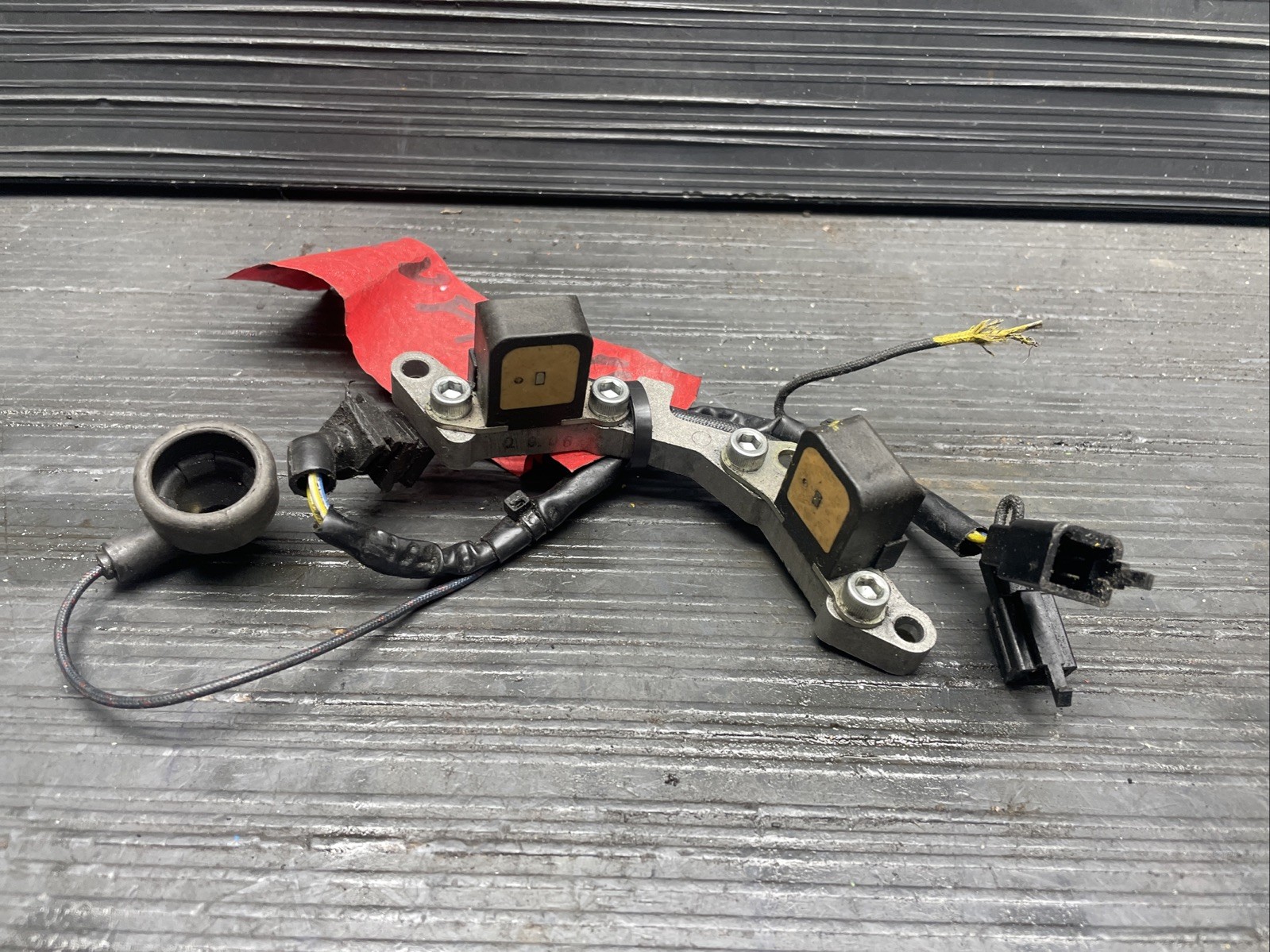 1992 Honda Interceptor 750 VFR750 Signal generator pickup up coil #411253