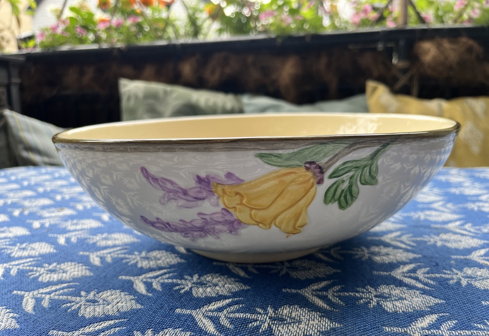 Franciscan poppy pattern large 11 inch vegetable bowl
