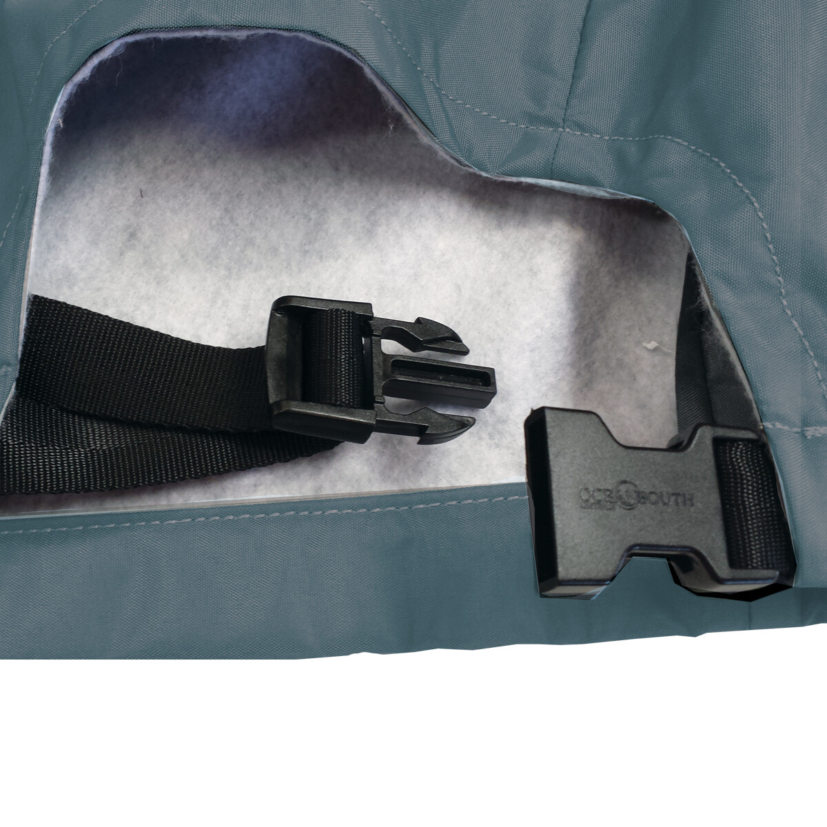 Oceansouth Vented Cover for Evinrude E-TEC 3 CYL