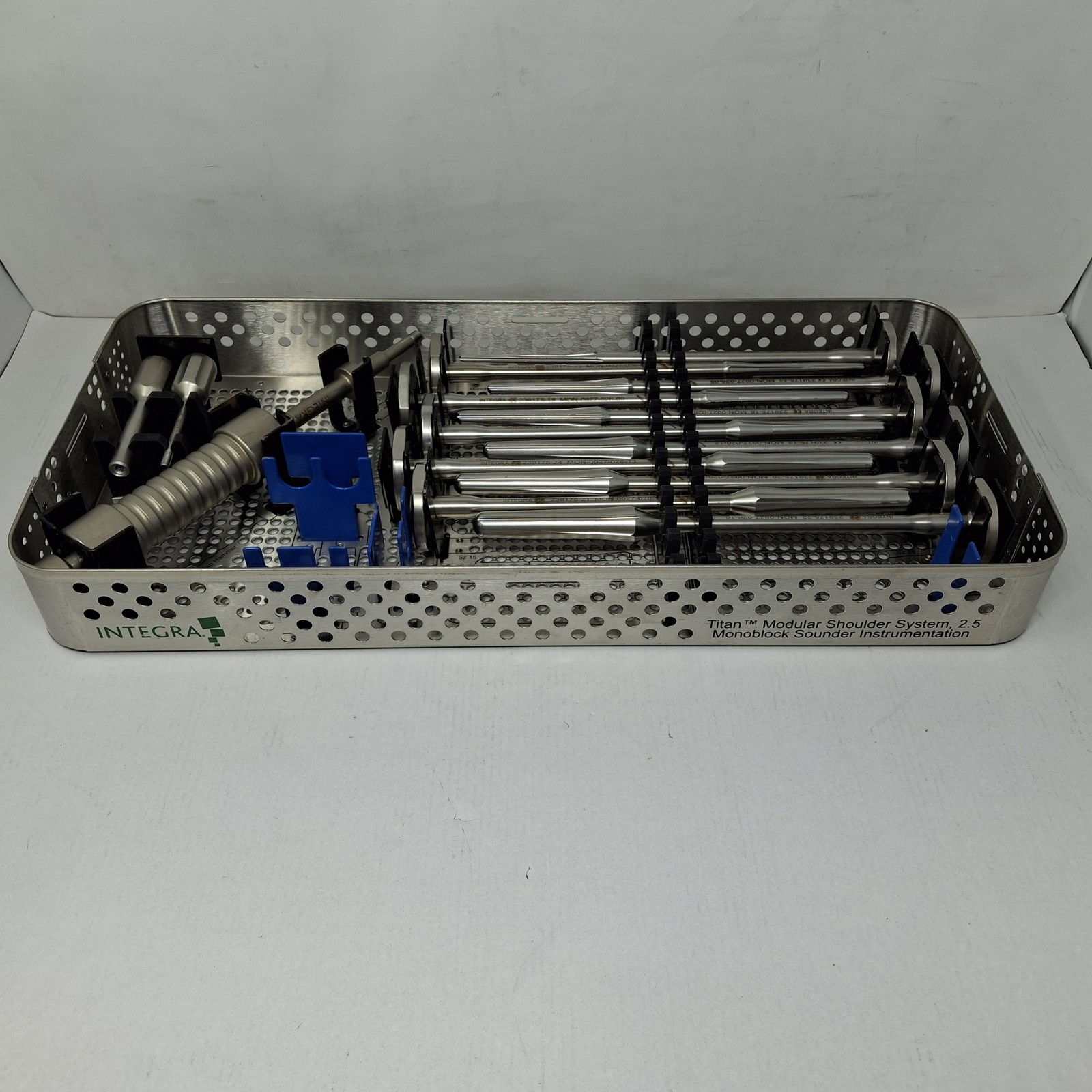 Integra Lifesciences Titan Modular Shoulder System, 2.5 Monoblock Sounder Instru