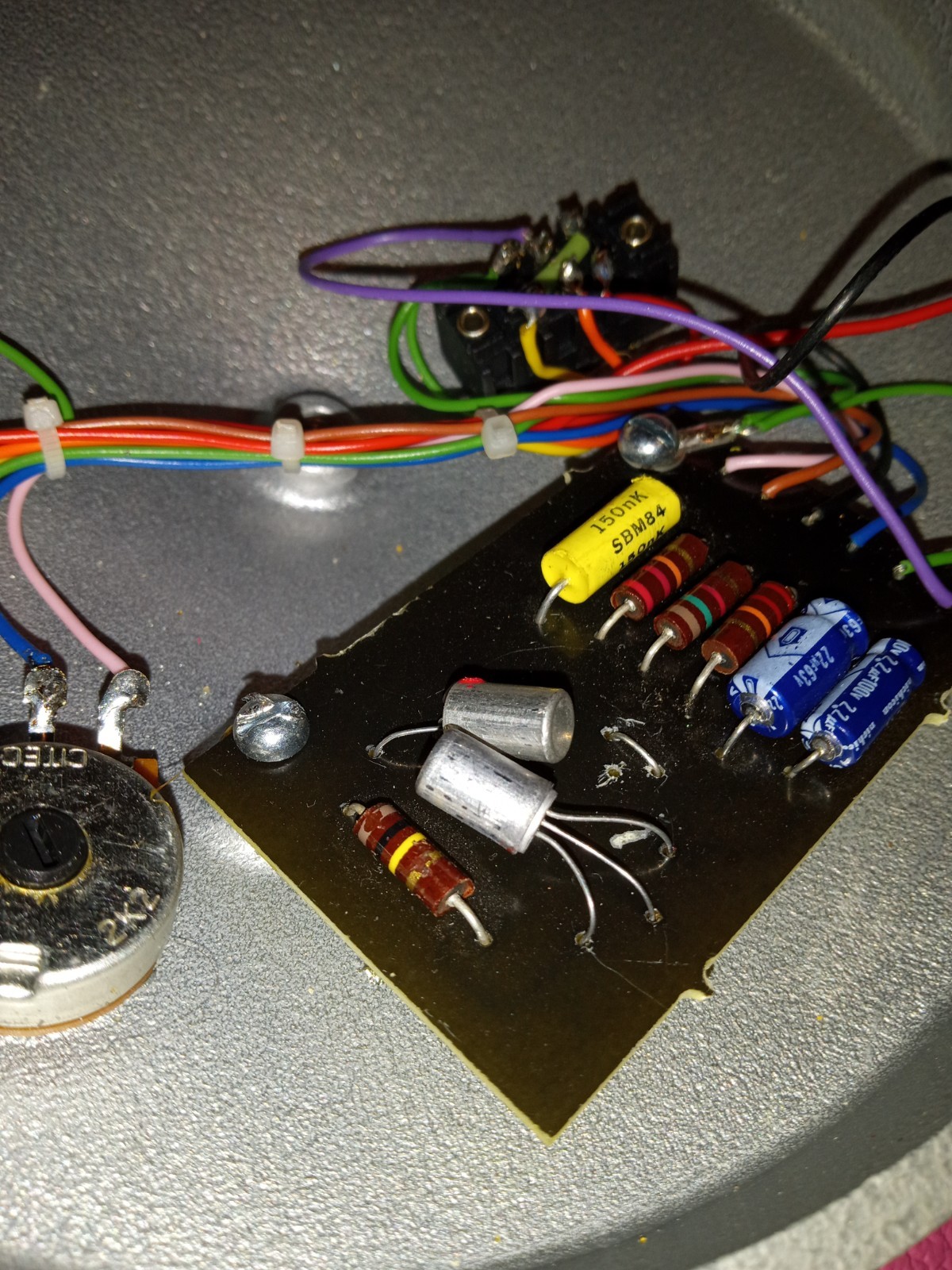 Dallas Arbiter fuzz face Cornell pedal