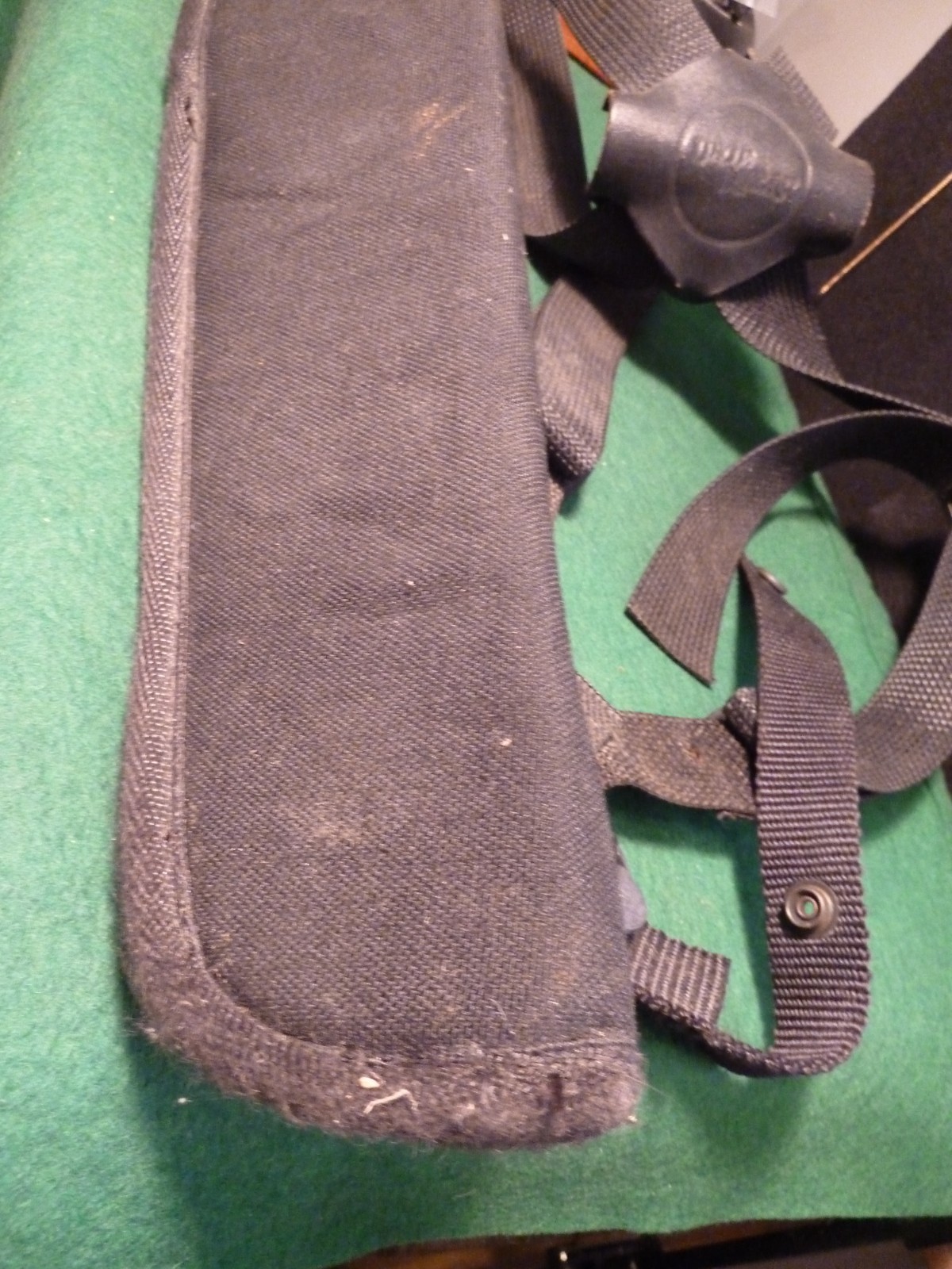 Uncle Mike's Bow Quiver - Used