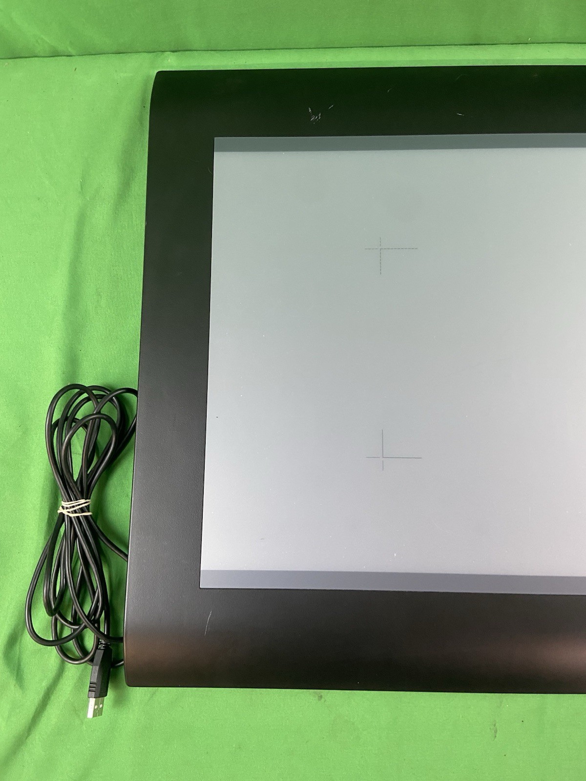 Wacom Intuos 4 XL PTK-1240 Graphics Tablet USB | Powers On Untested