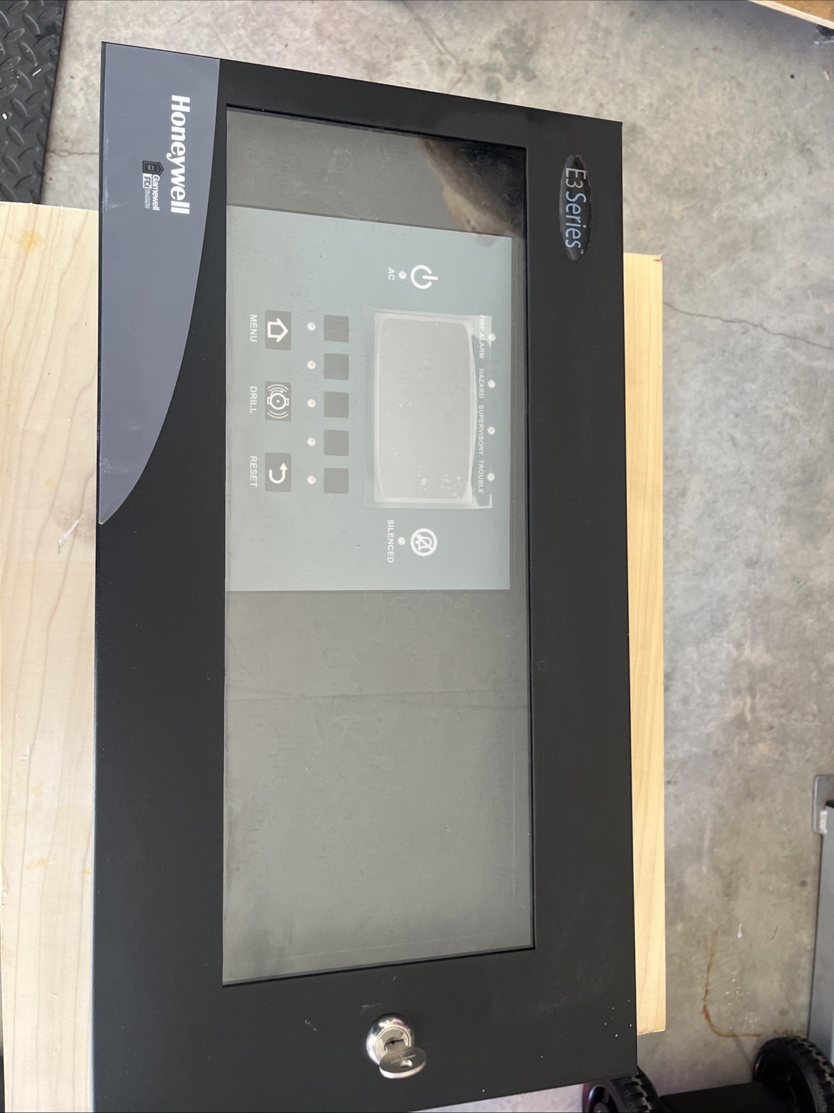 GAMEWELL FCI LCD-SLP SMART LOOP PANEL TOUCHSCREEN ANNUNCIATOR DISPLAY /CABINET