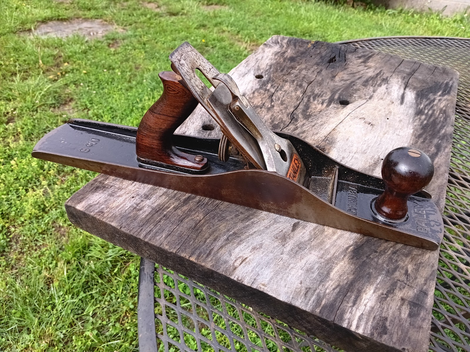 Vintage Stanley Bailey No. 6 Wood Plane Corrugated Base
