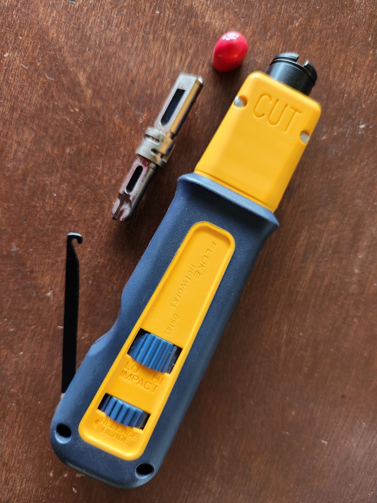Fluke Networks Punchdown Tool w/ 2 New Blades mod D914S tool, 66 & 66/110 blades