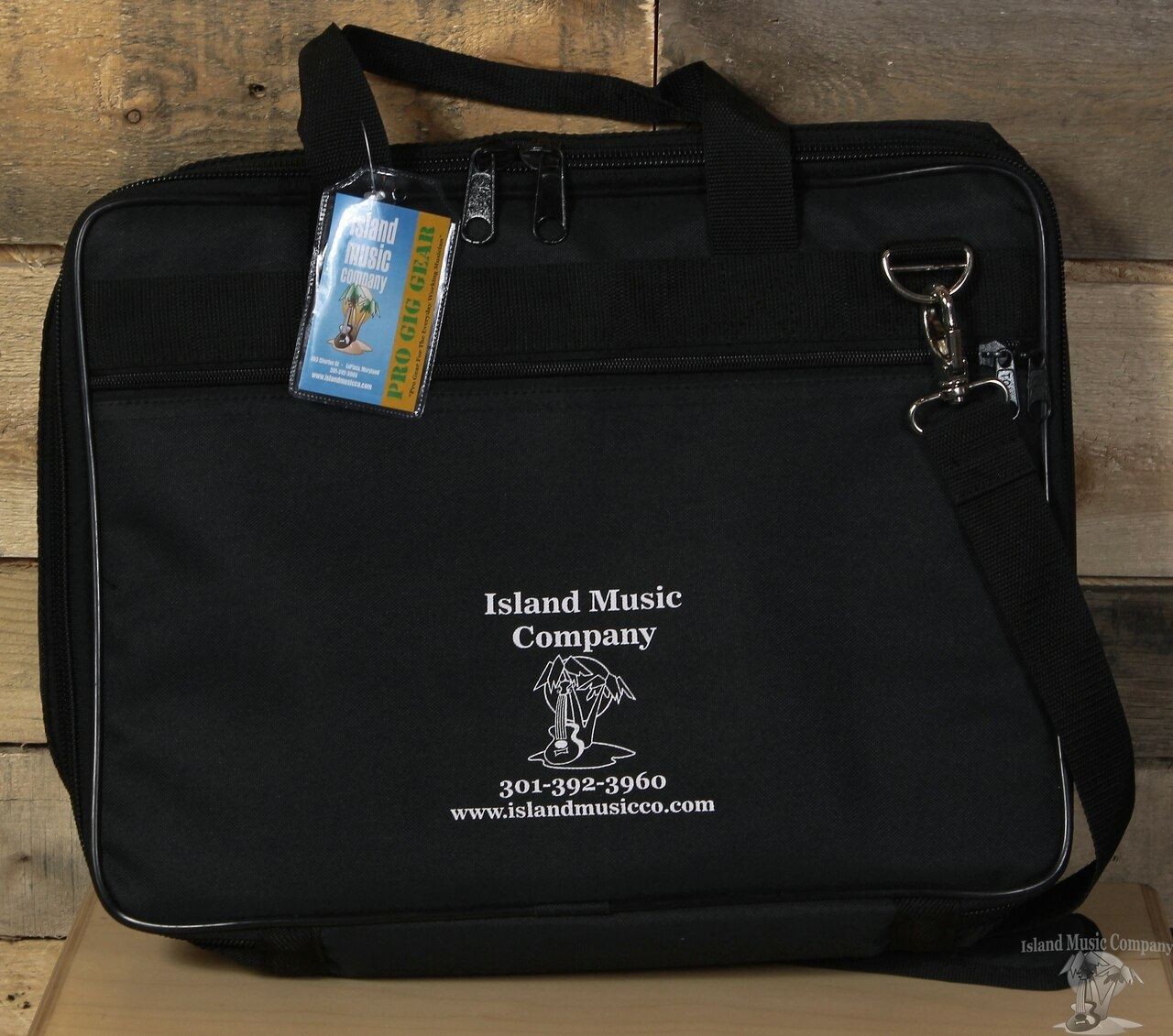Island Music Pro Gig Gear - 17" Padded Mixer Bag