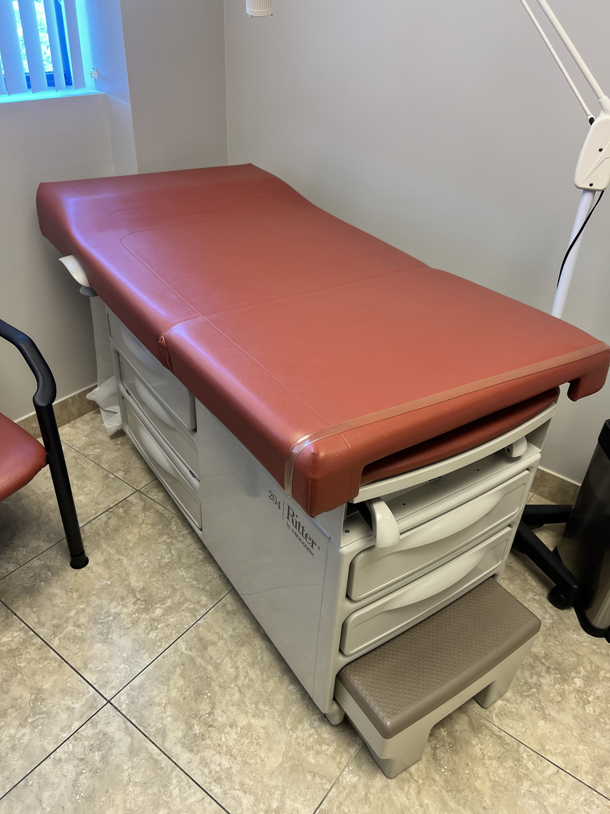 2 Midmark - Ritter 204 Exam Tables  and 2 Stools
