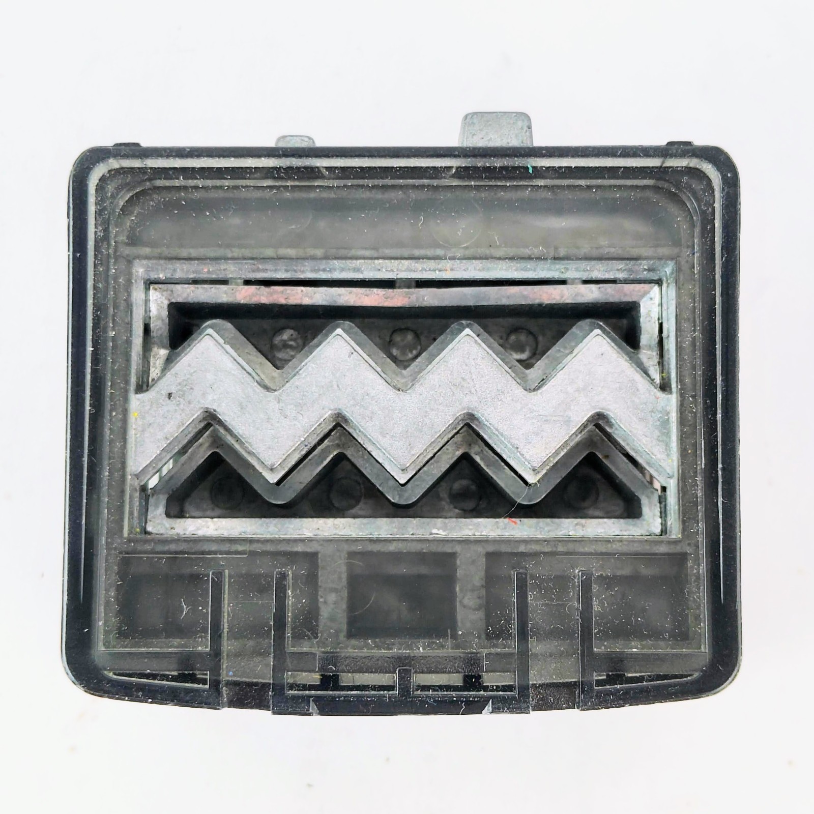 Creative Memories Chevron Zig Zag Border Maker Cartridge Punch for BMC System
