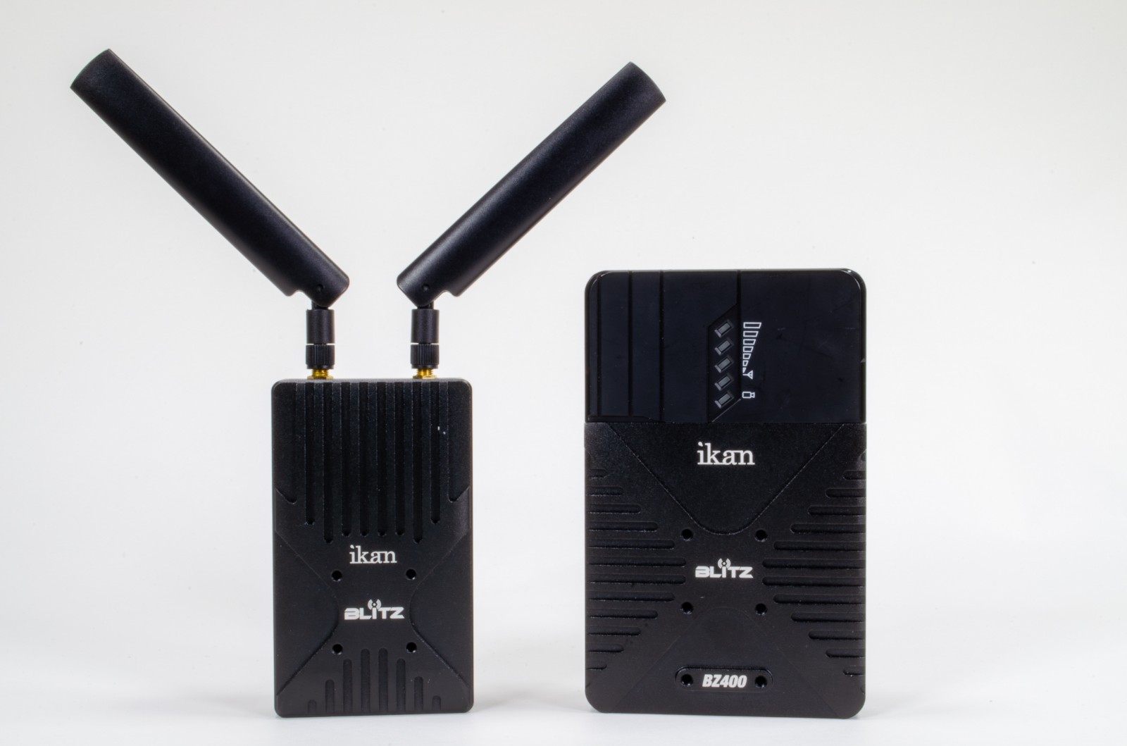 Ikan Blitz 400 Wireless Transmitter and Receiver Kit HDMI and 3G-SDI w/Hard Case