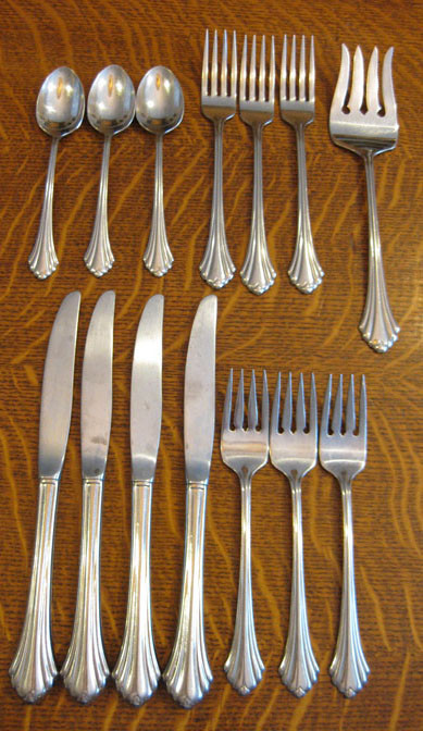 ONEIDA - BANCROFT - USA Silverware * YOU CHOOSE / CHOICE * STAINLESS FLATWARE