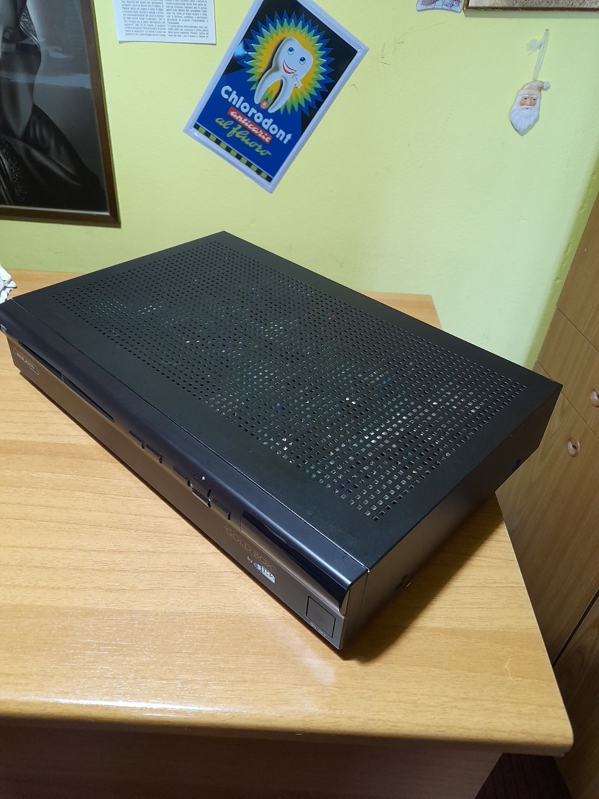 GOLD BOX DECODER MODEL SMB 2700