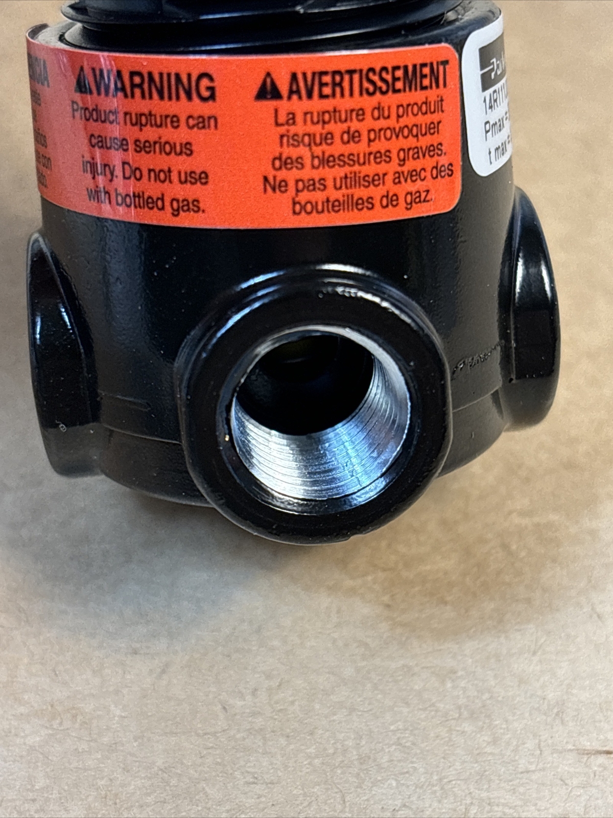 PARKER 14R111JCP035 PRESSURE REGULATOR 1/8" NPT 1/4" NPT Preset At 35psig Outlet