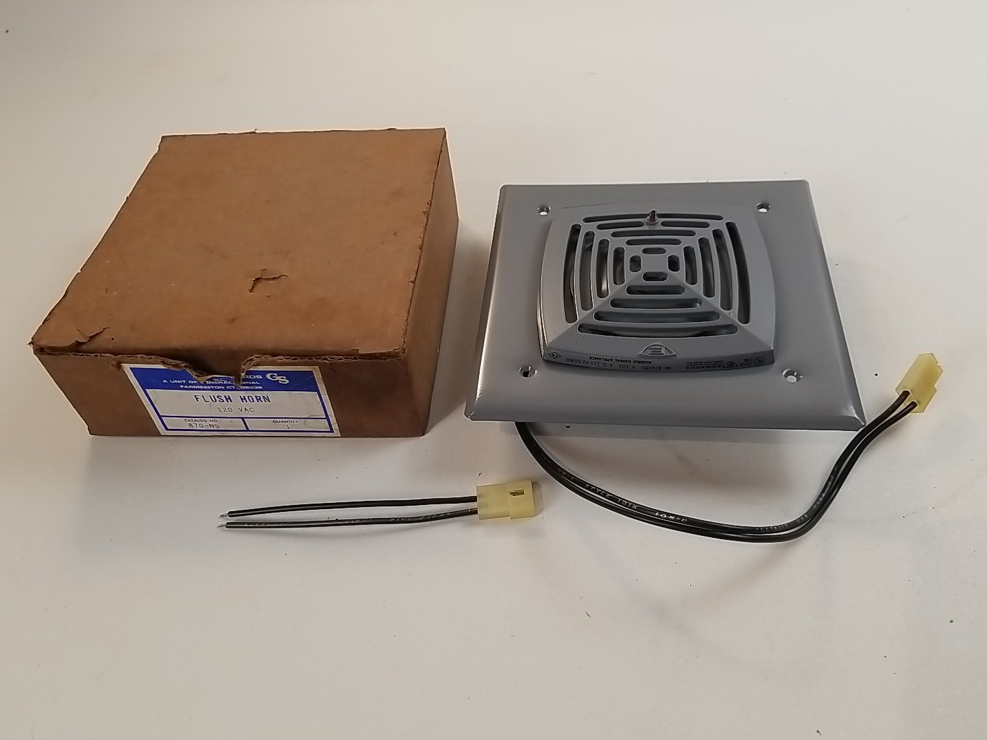 Edwards Signaling 870-N5 AdaptaHorn Flush Mount Vibrating Horn Indoor 120VAC