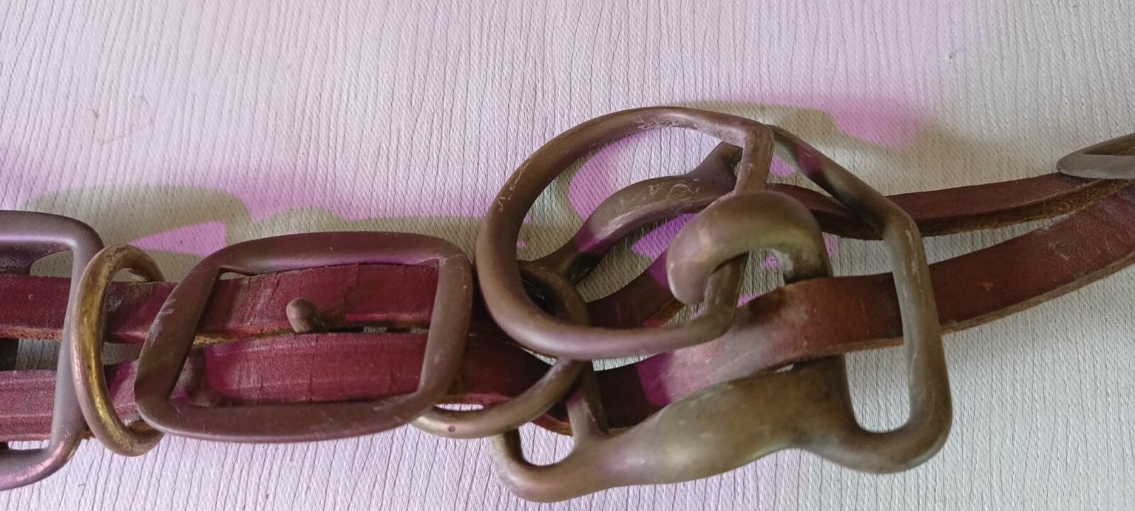 Horse Cinch Girth? I really dont know what this is?