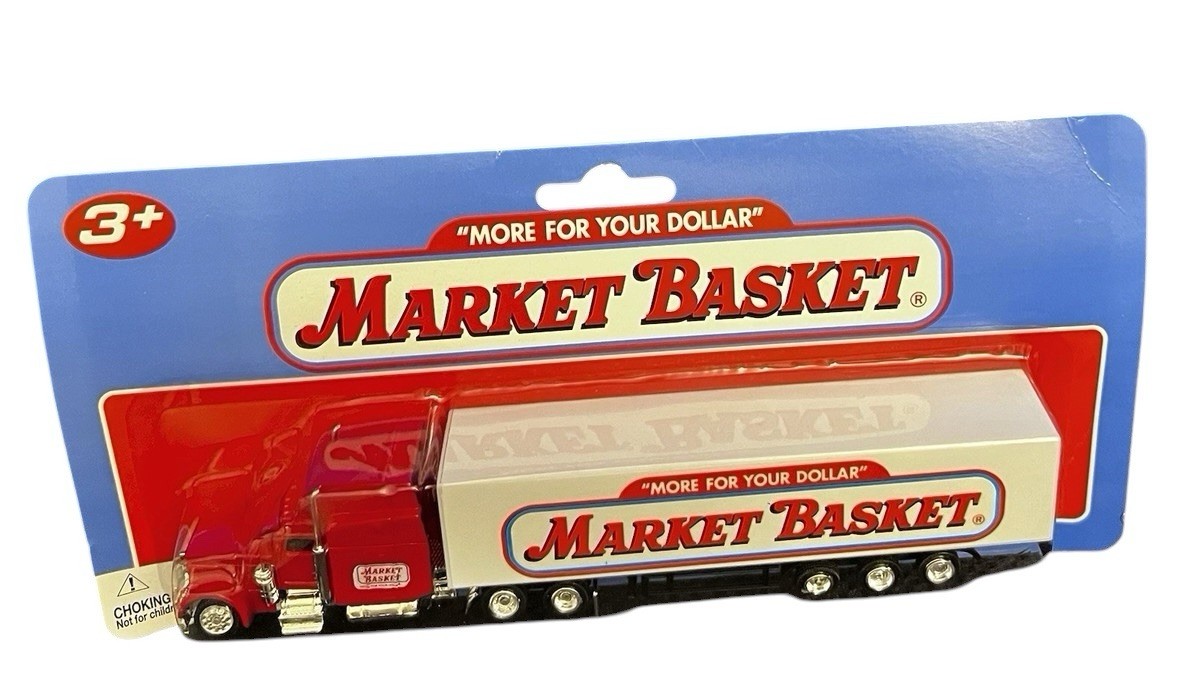 New NIB Market Basket Supermarket Plastic Truck Tractor Trailer