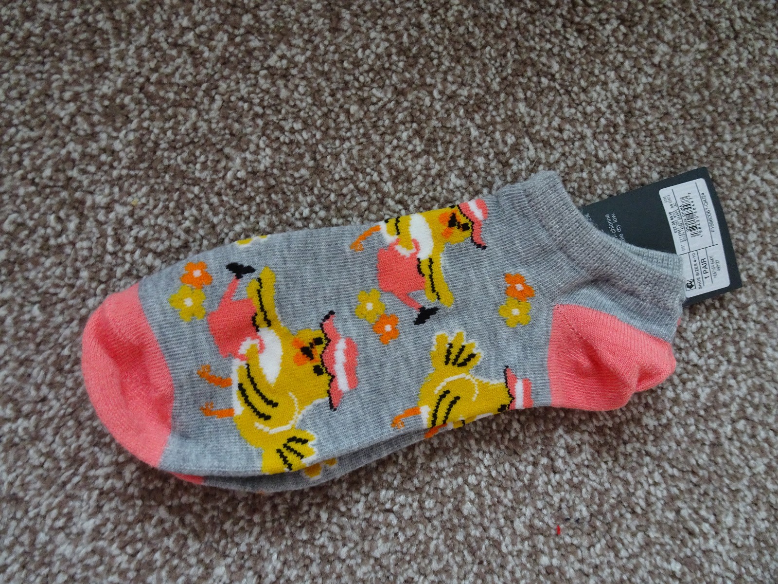 SOCKS  LOW CUT    LADIES GREY PINK YELLOW   SIZE    4-10    NEW