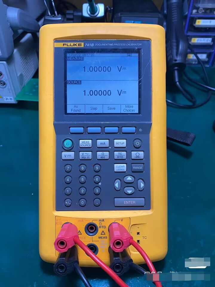 Used Fluke 741B Documenting Process Calibrator Excellent Conditions