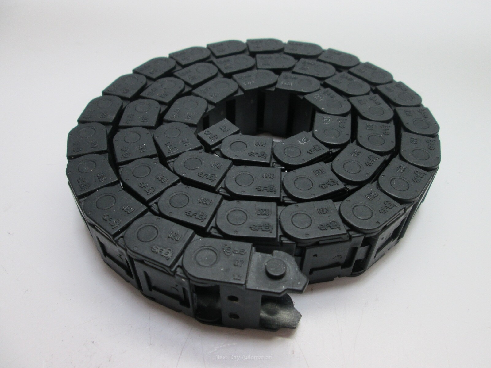 Igus R28 Energy Chain 37"x1"x5/8"