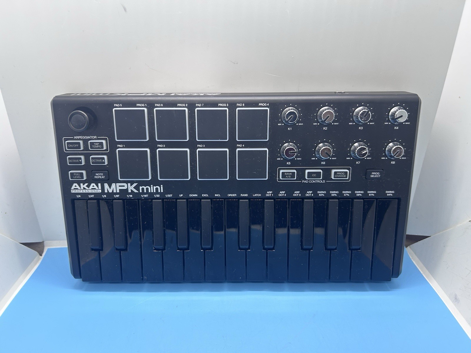 Akai Professional MPK Mini Channel USB MIDI Controller Only