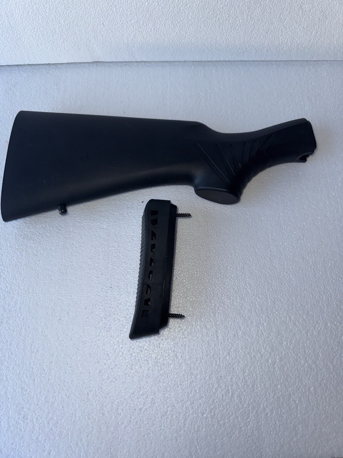 Black Synthetic Rifle / Shotgun Buttstock w/ Recoil Pad – Unknown Brand