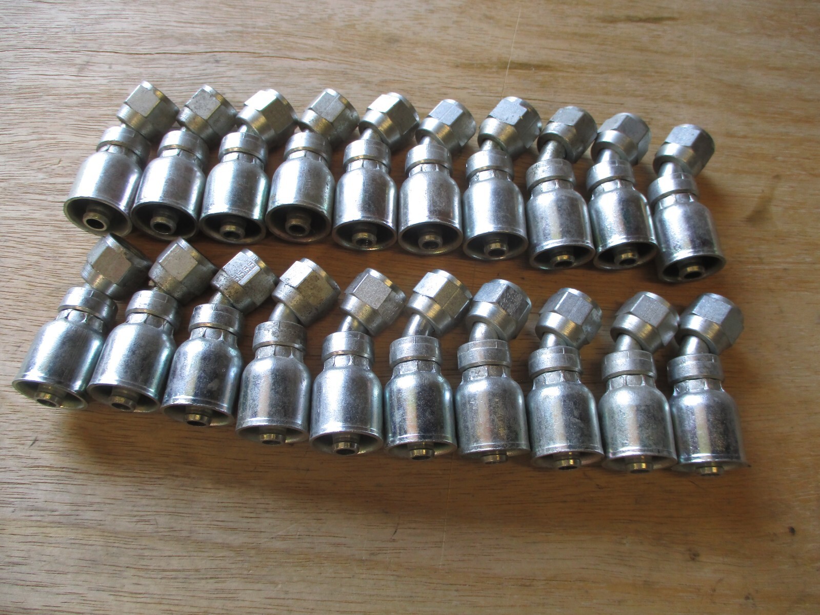 20 PK EATON HYDRAULIC FITTINGS FJ3249-0606S 3/8" 100R5 Female 37° JIC Swivel  45
