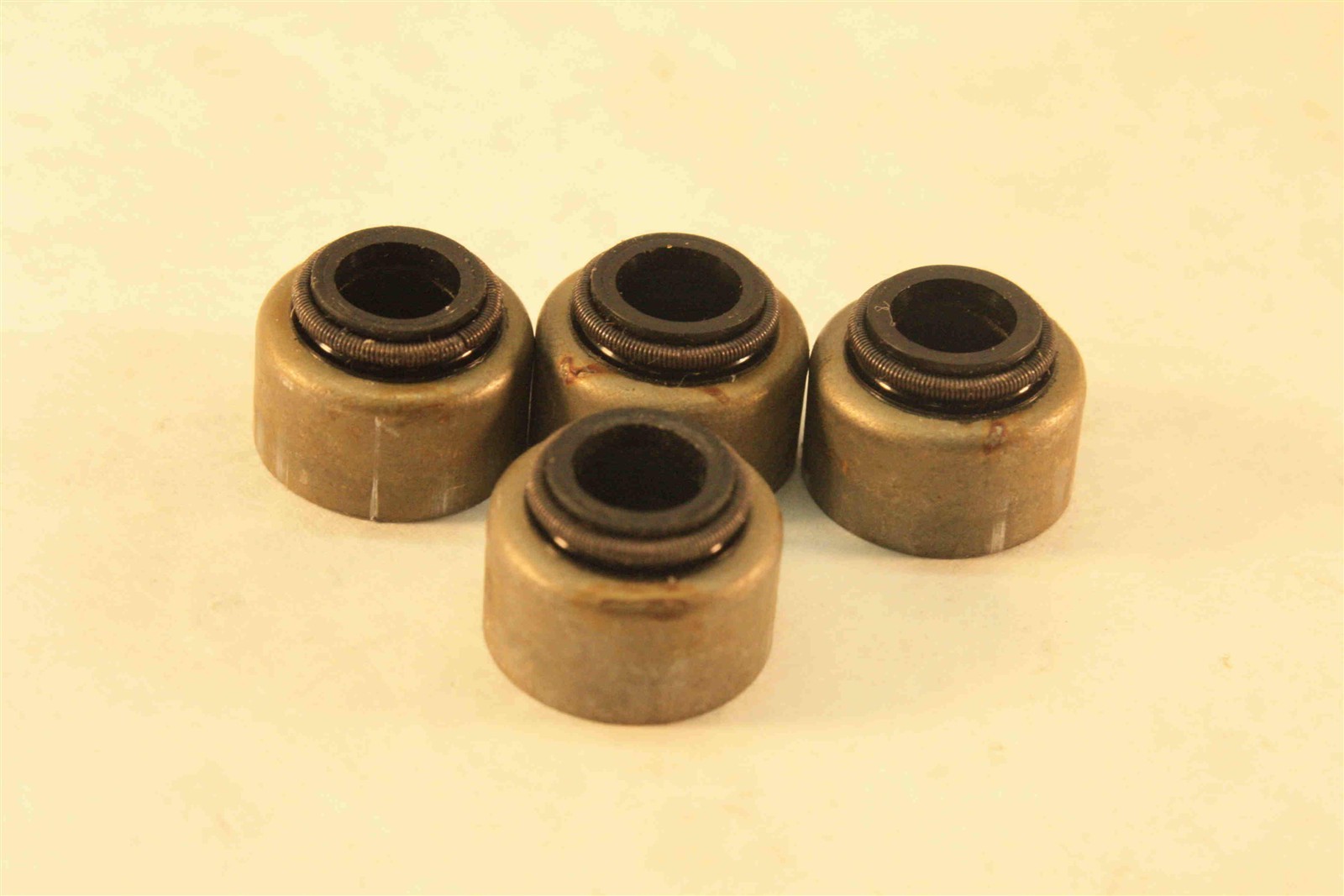 Valve Stem Seals (4) 09-71518 SS176 for TOYOTA 90913-02038 many  1980-1997 4-pcs
