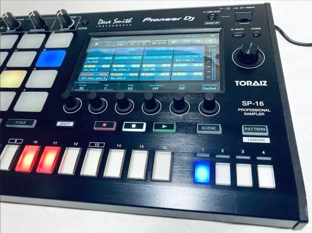 Pioneer TORAIZ SP-16 Pro DJ Sampler MIDI Sequencer Drum Machine SP16 Tested
