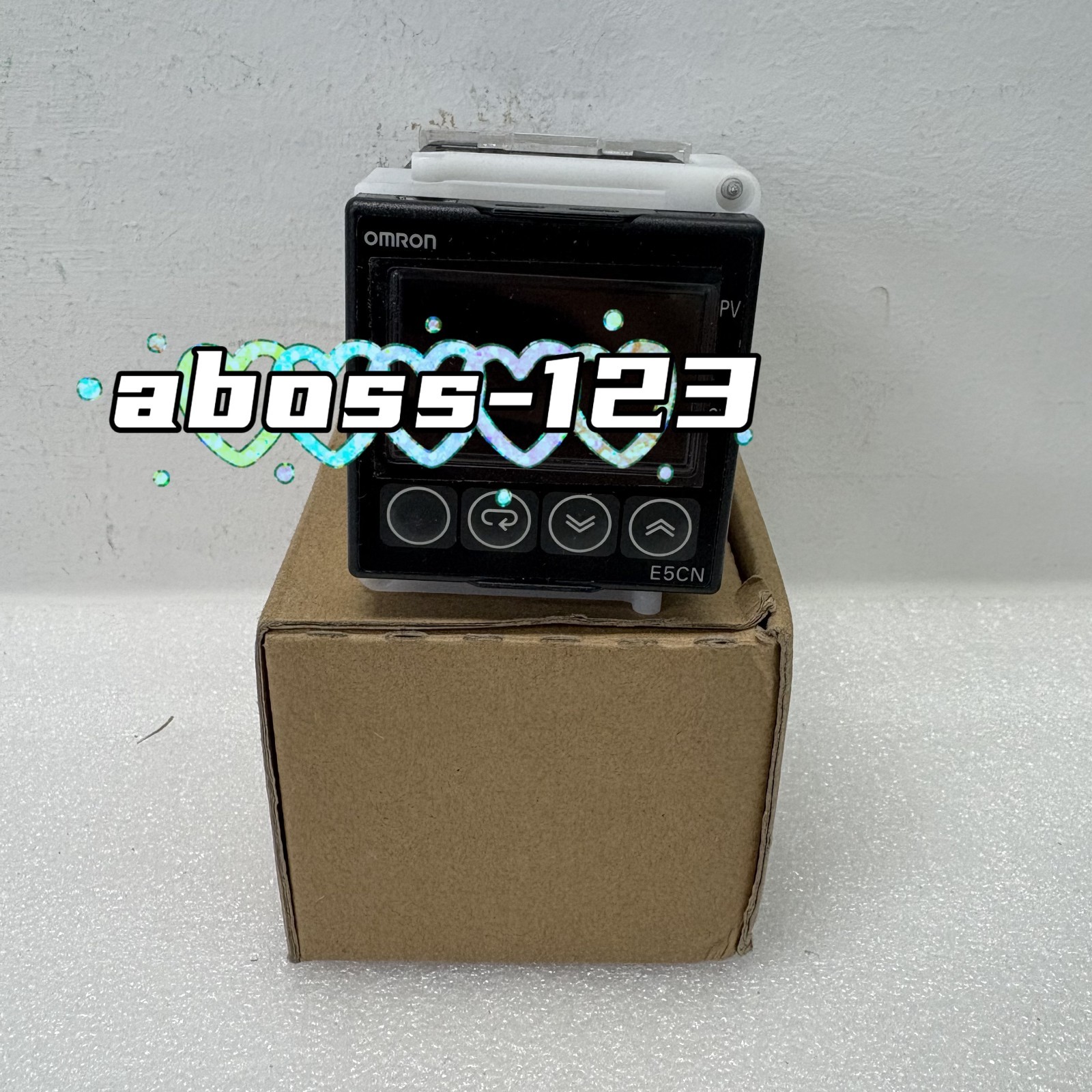 Omron E5CN-Q2MT-500 100-240VAC temperature controller#1pcs New In Box