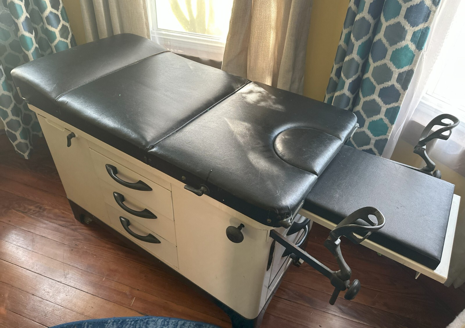 1920's Hamilton Mfg. Medical Exam Table