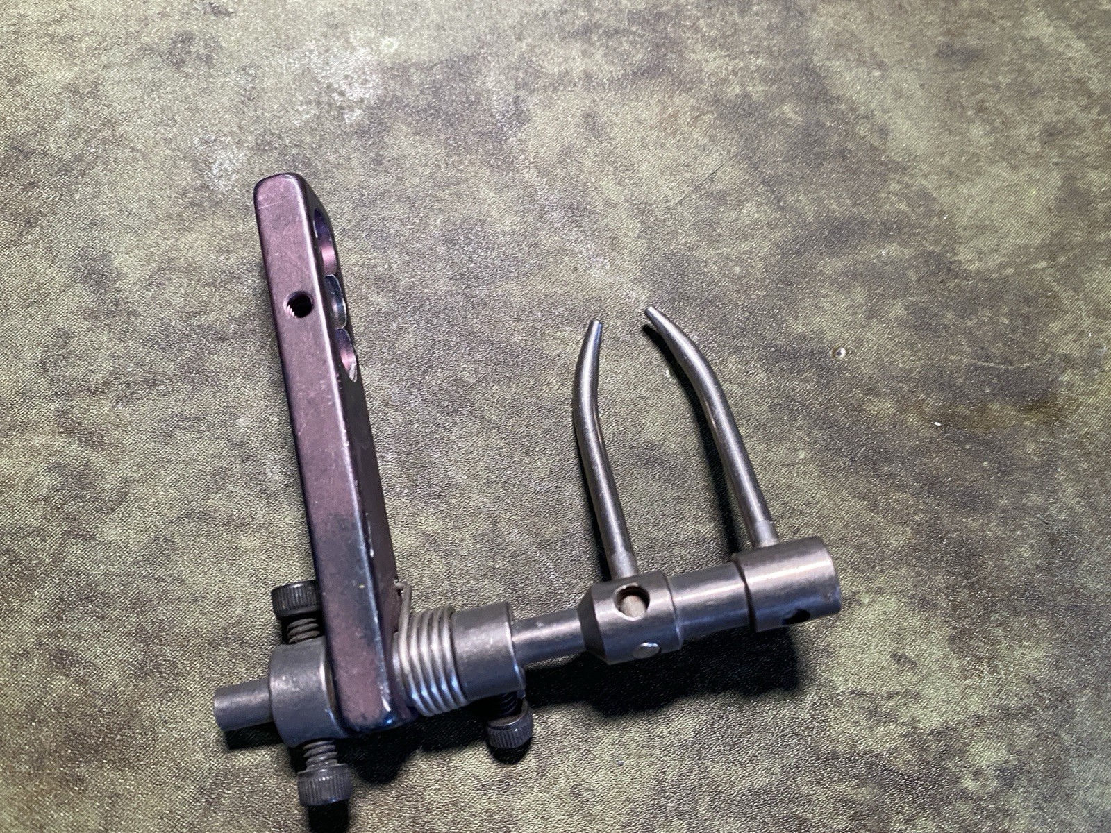 GKF Flipper Rest