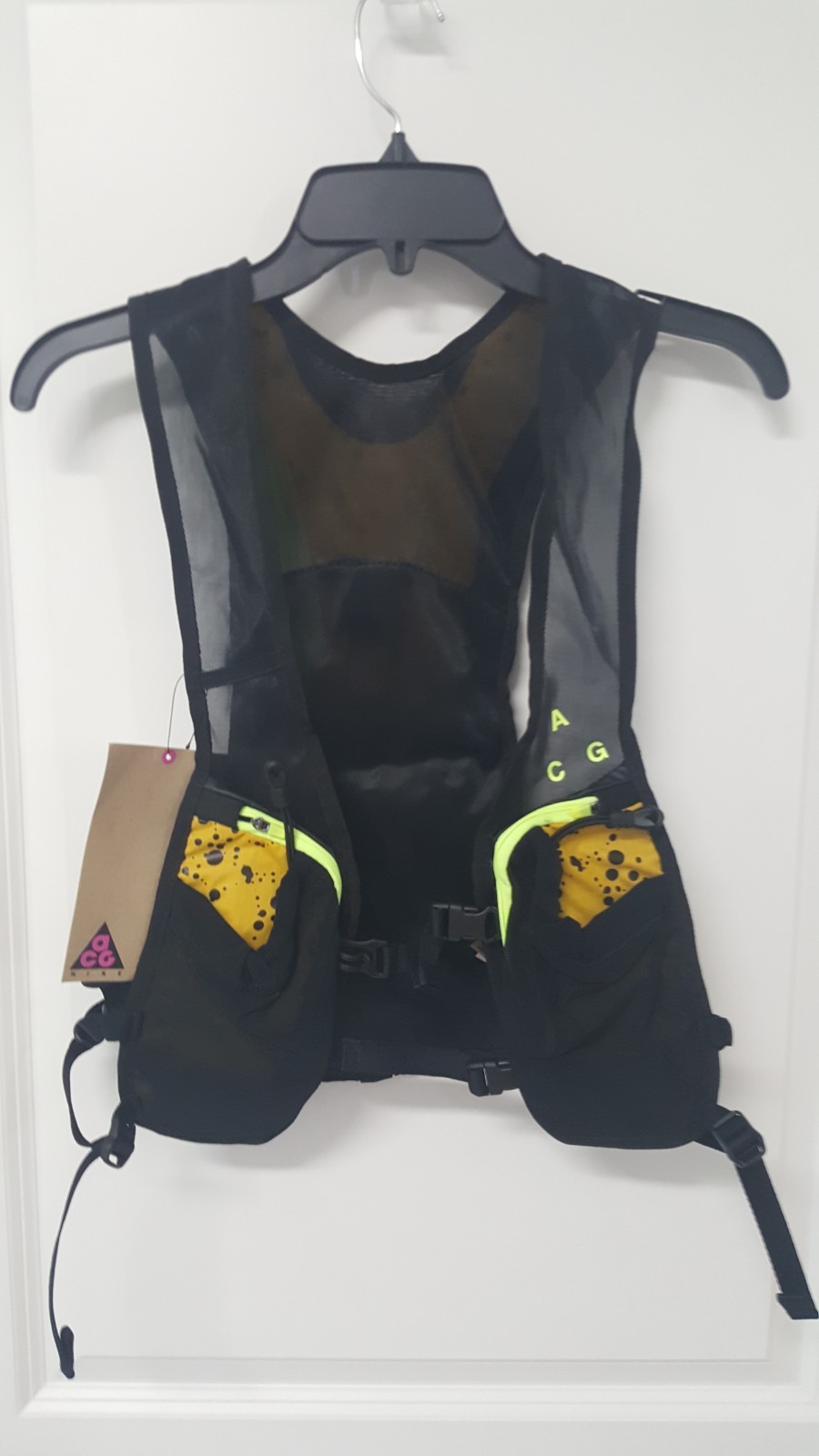 Nike ACG Hydration Race Vest Size L/XL Camo Black Trail Running
