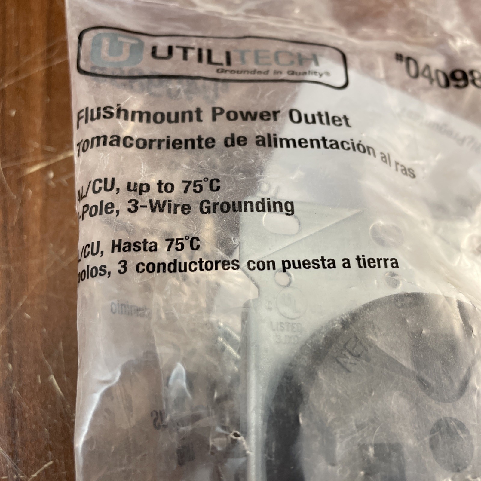 Utilitech Flushmount Range Outlet 0409859 50A-125V/250V 14-50R
