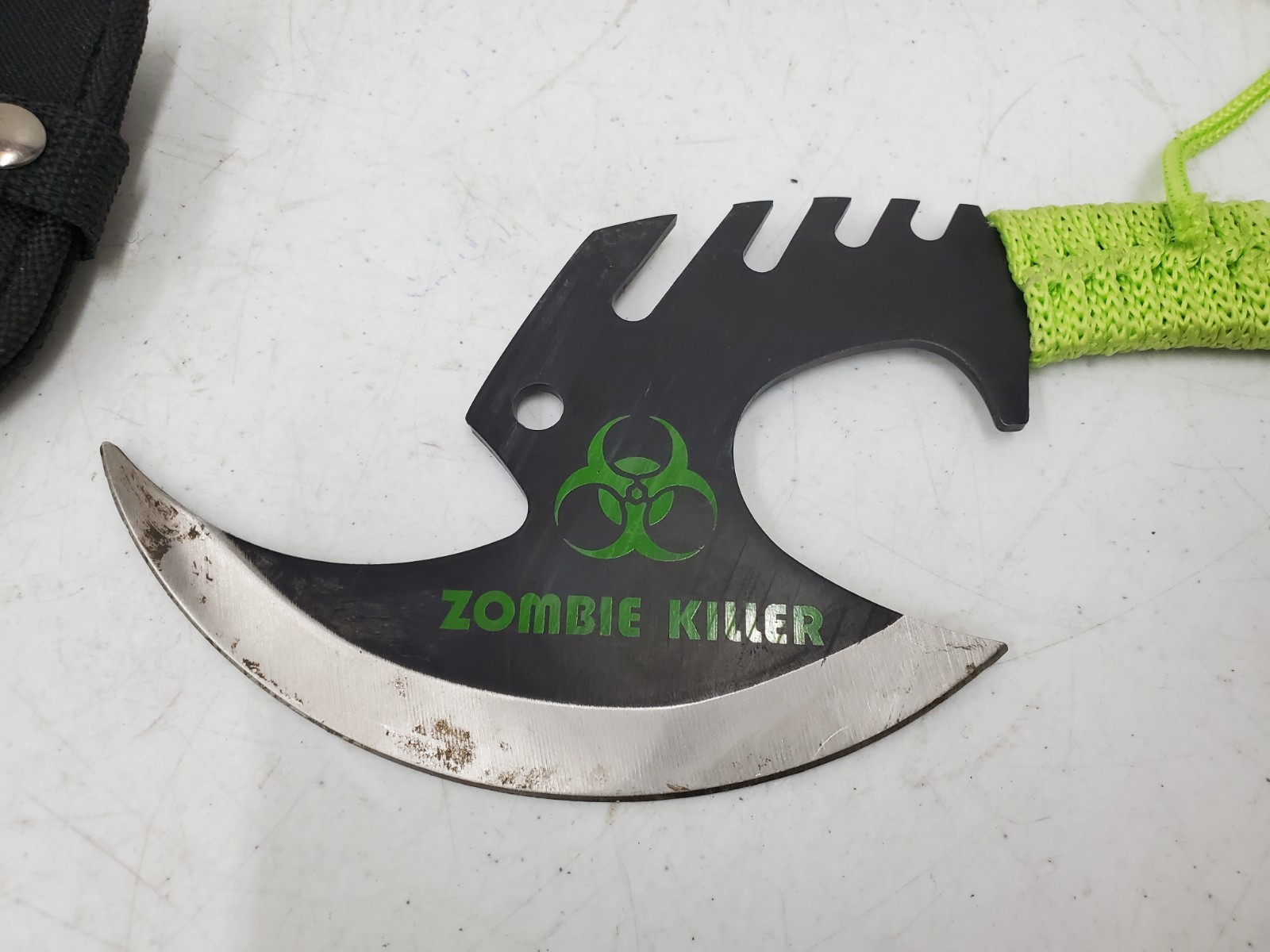 UNBRANDED ZOMBIE KILLER KNIFE (133803-1D AO BY6D)