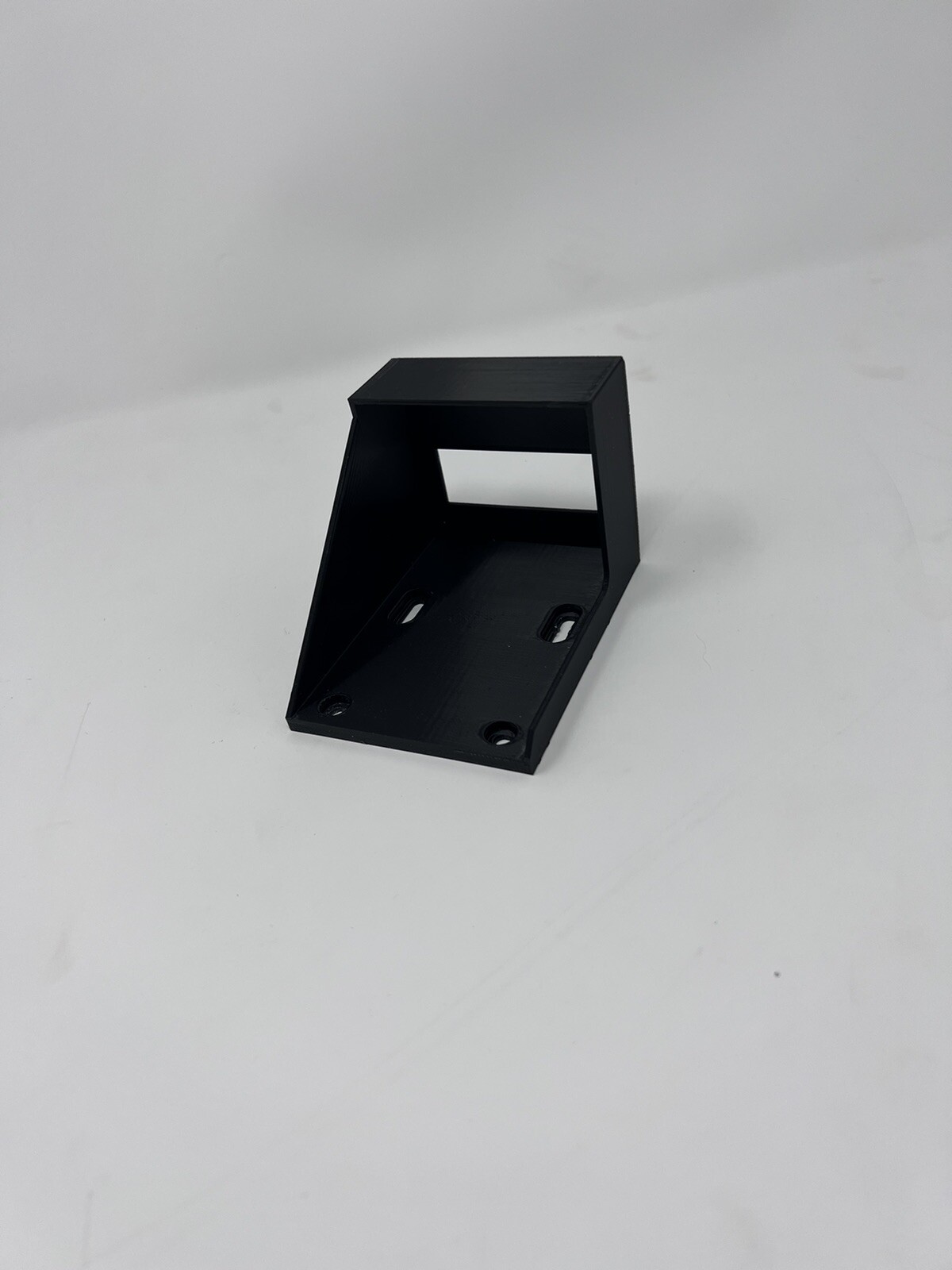 Rak Helium Miner Wall Mount