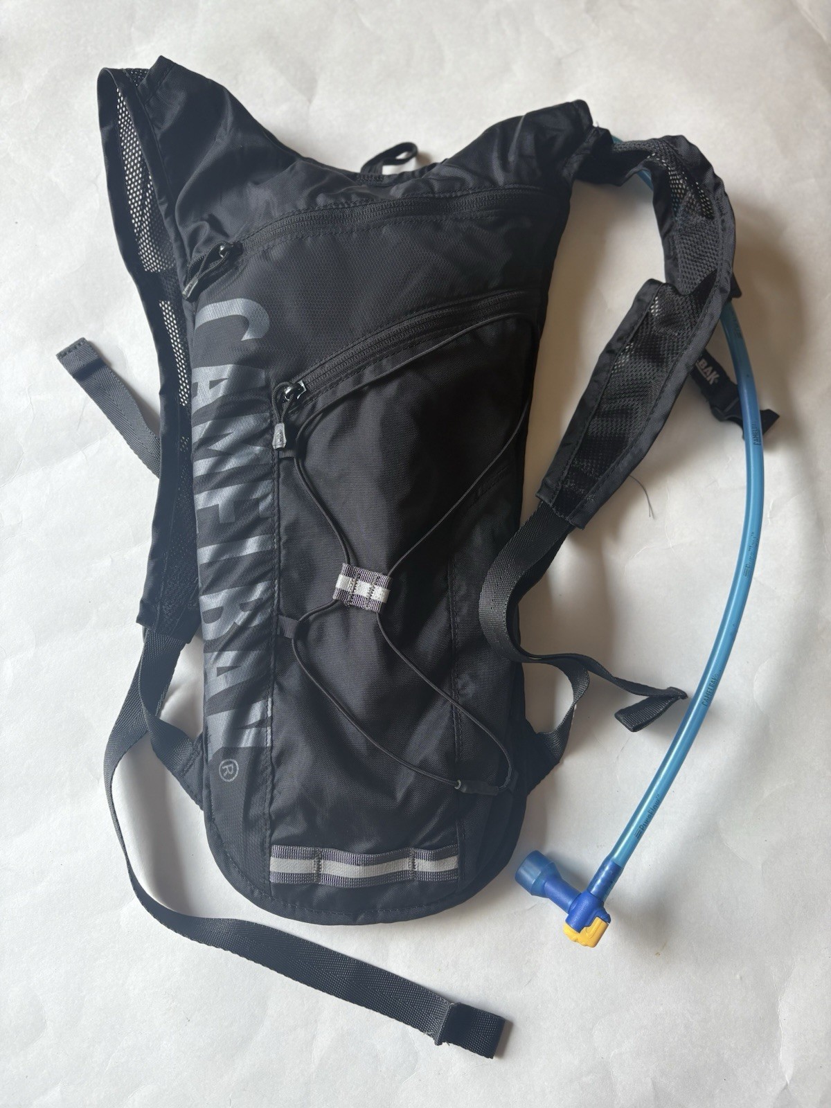 CAMELBAK Black Classic Hydration Backpack 2.0 Liter 70 oz  Preowned w Bladder