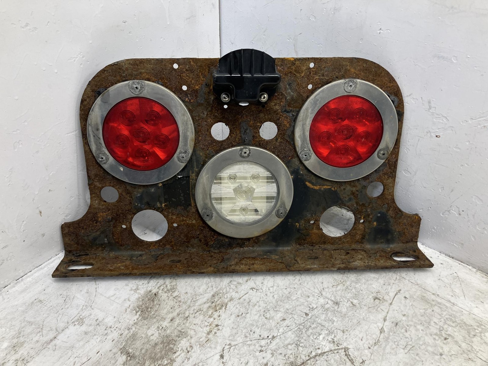 Freightliner CASCADIA Tail Panel - Used